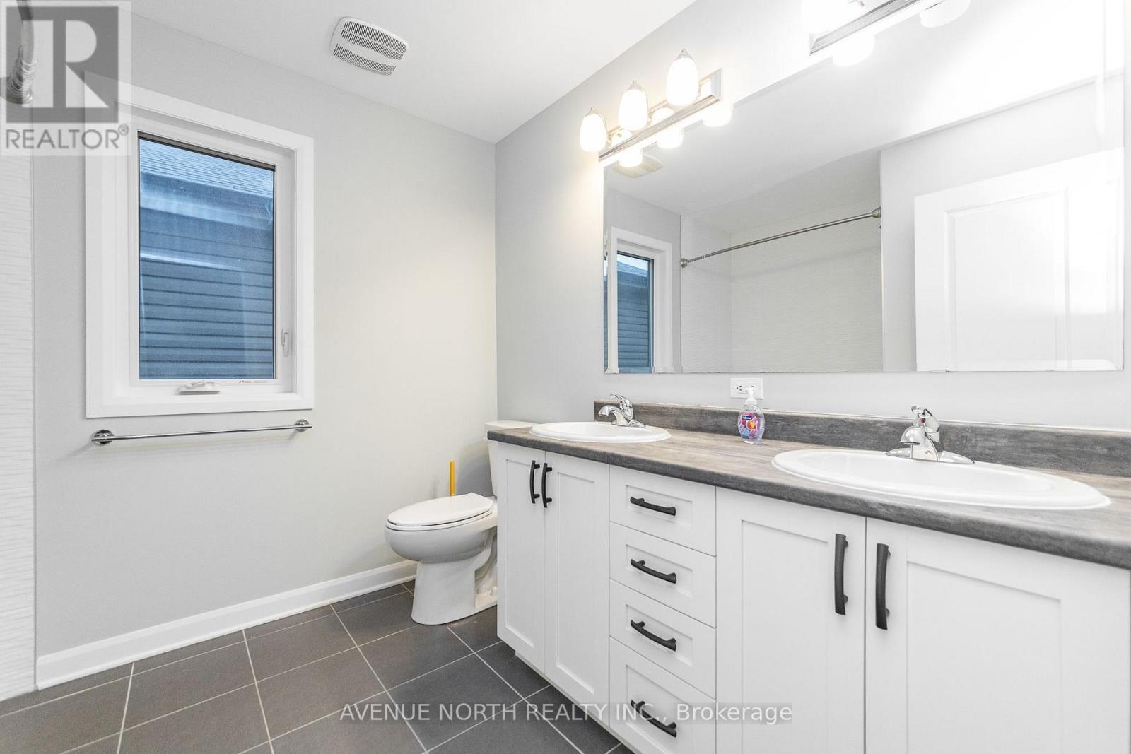 246 Aquarium Avenue Property Photo 28