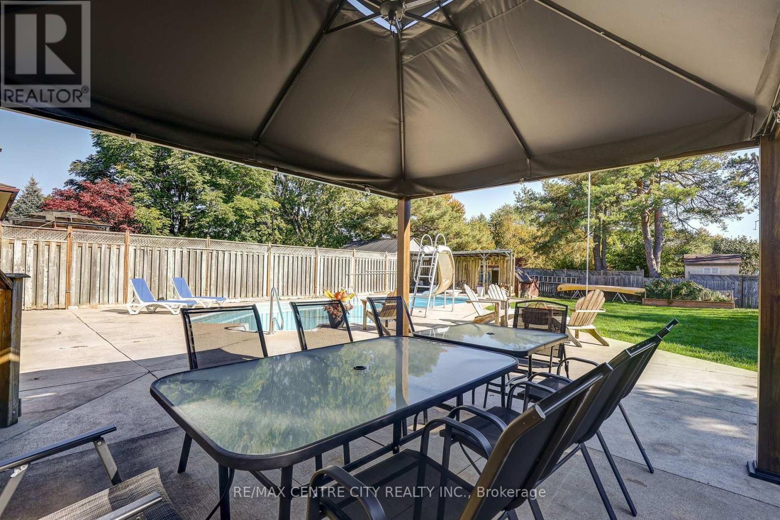 68 Lois Avenue Property Photo 14