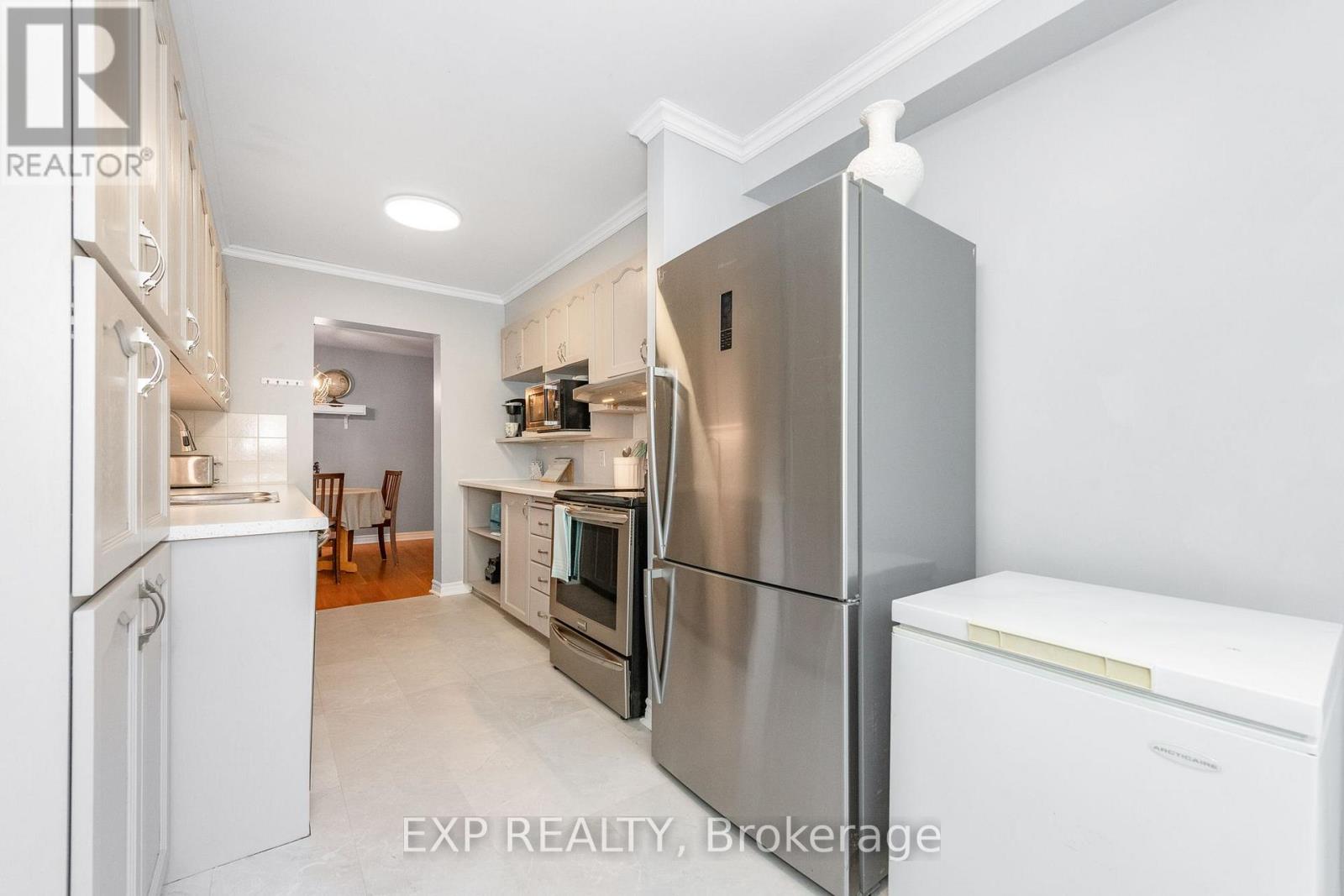 36 Meadowbreeze Drive Property Photo 19