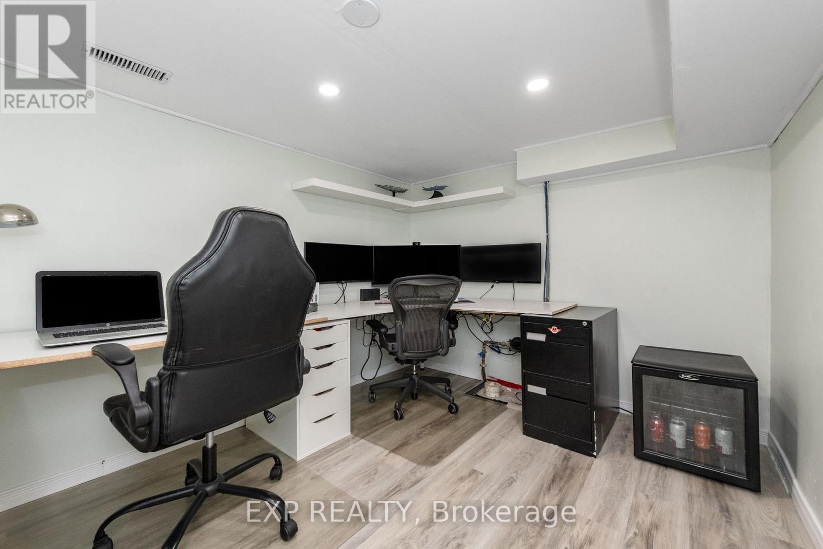 36 Meadowbreeze Drive Property Photo 36