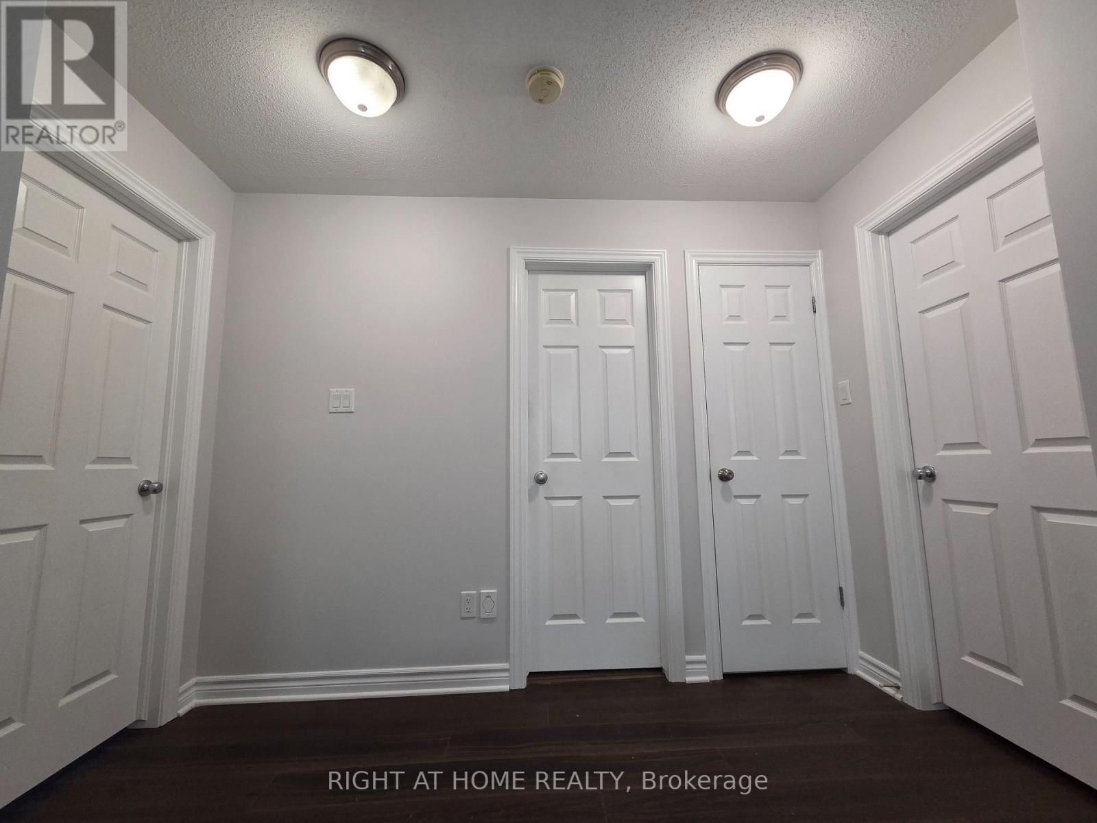 229 Leamington Way Property Photo 15