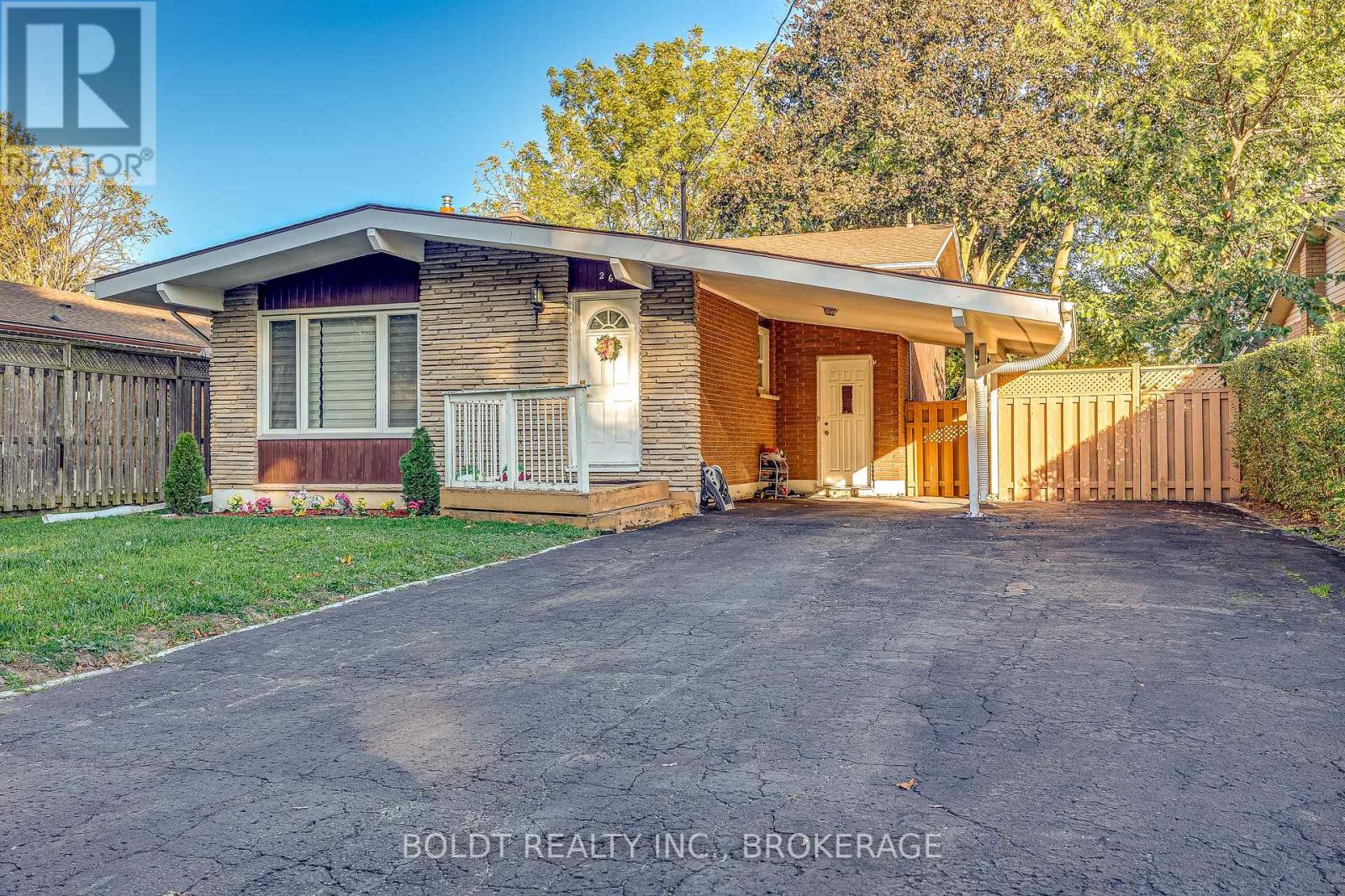 26 Leaside Drive Property Photo 2