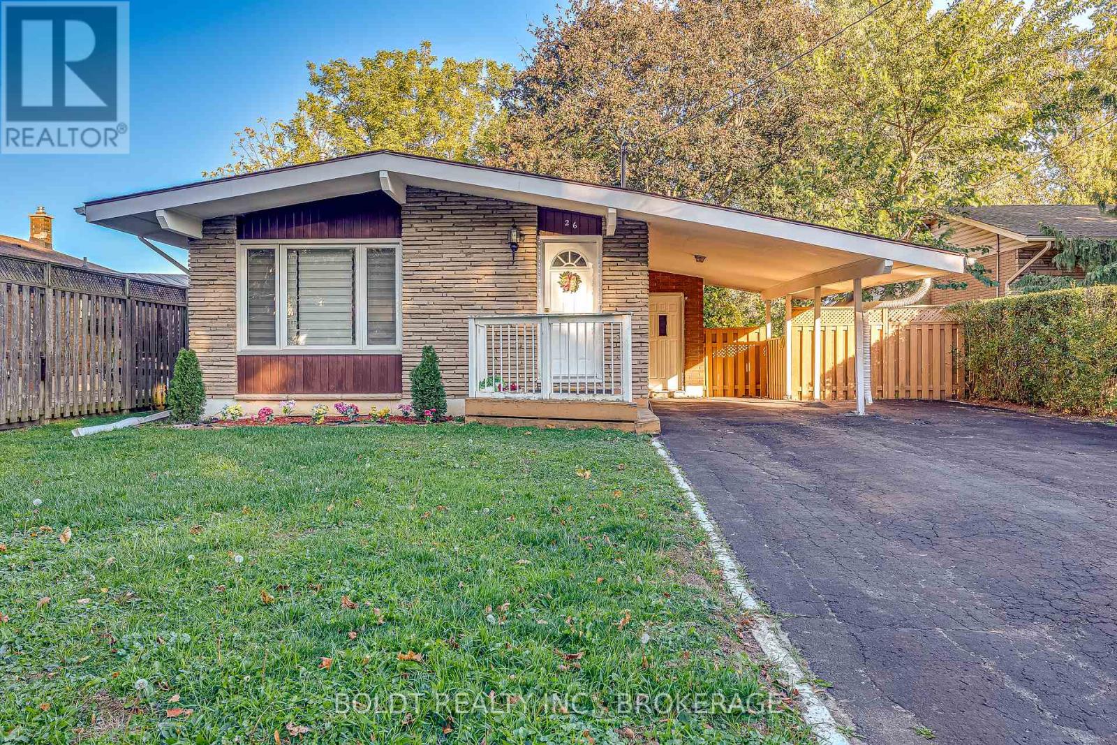 26 Leaside Drive Property Photo 3