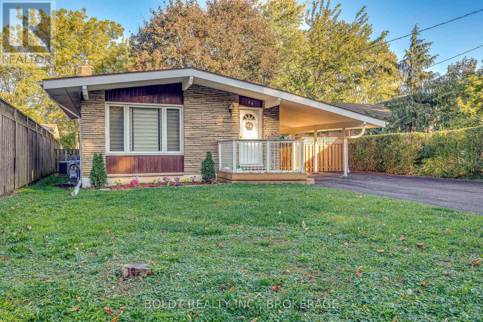 26 Leaside Drive Property Photo 4