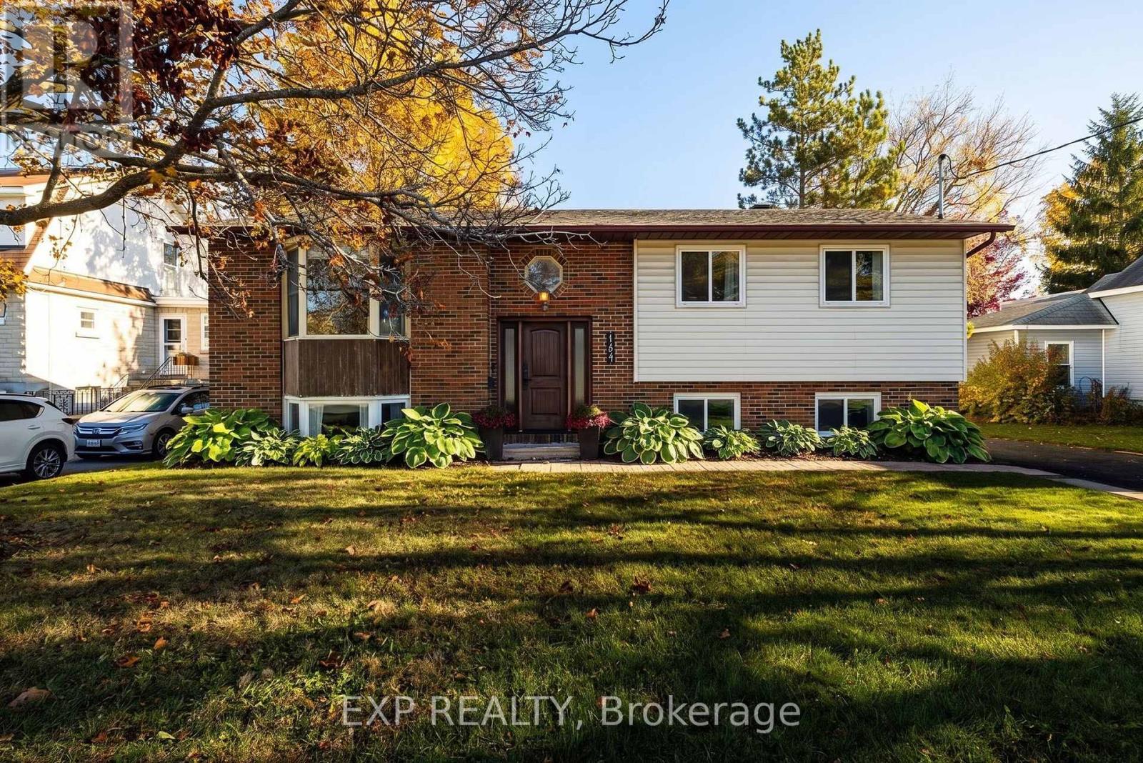 141 NAPOLEON STREET Property Photo 1