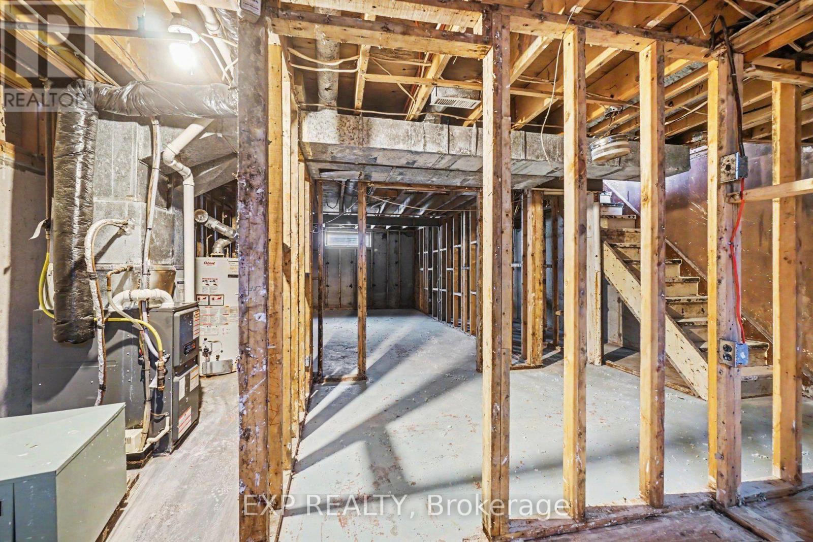 20 - 2300 Ogilvie Road Property Photo 14