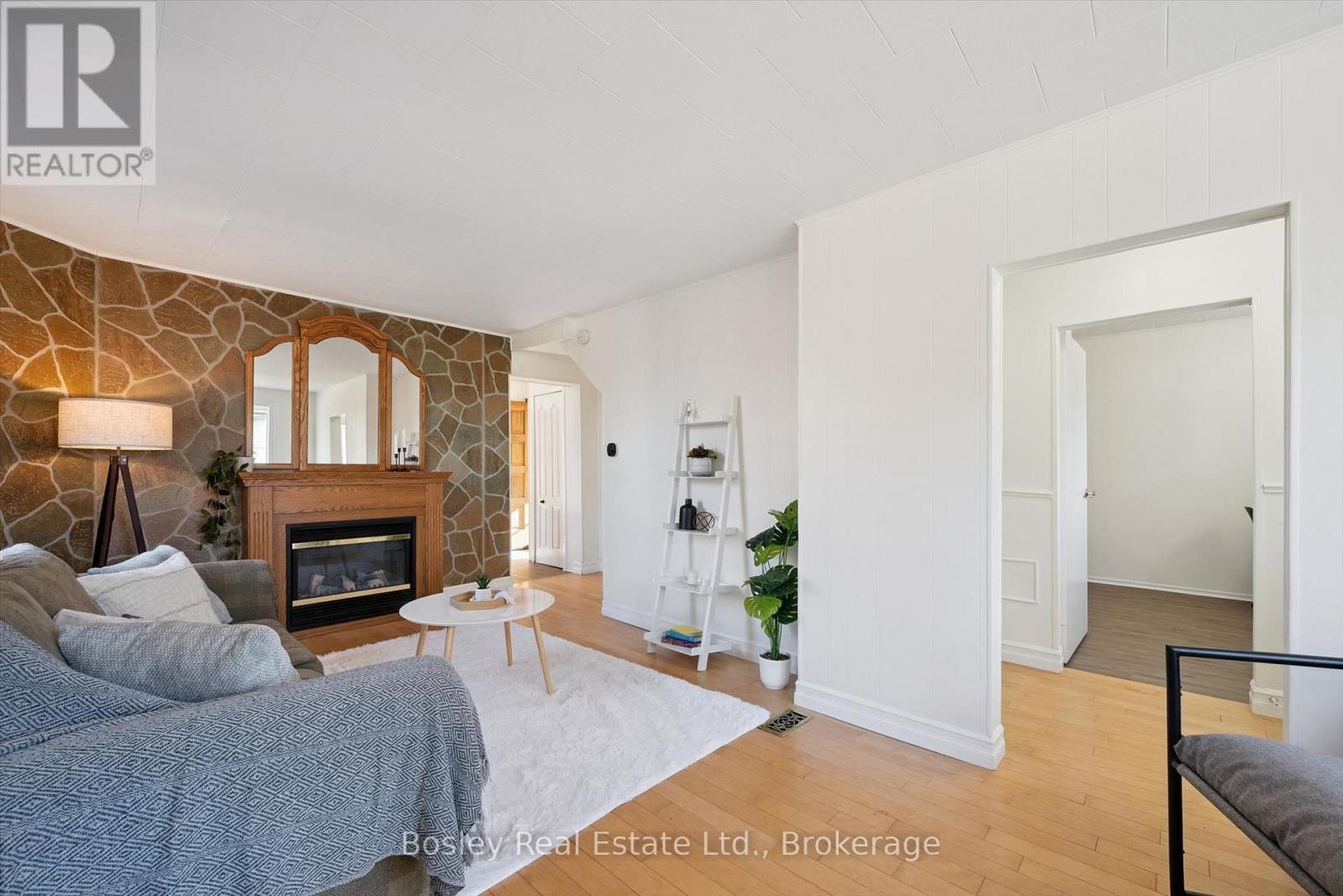 31 Jane Street Property Photo 6