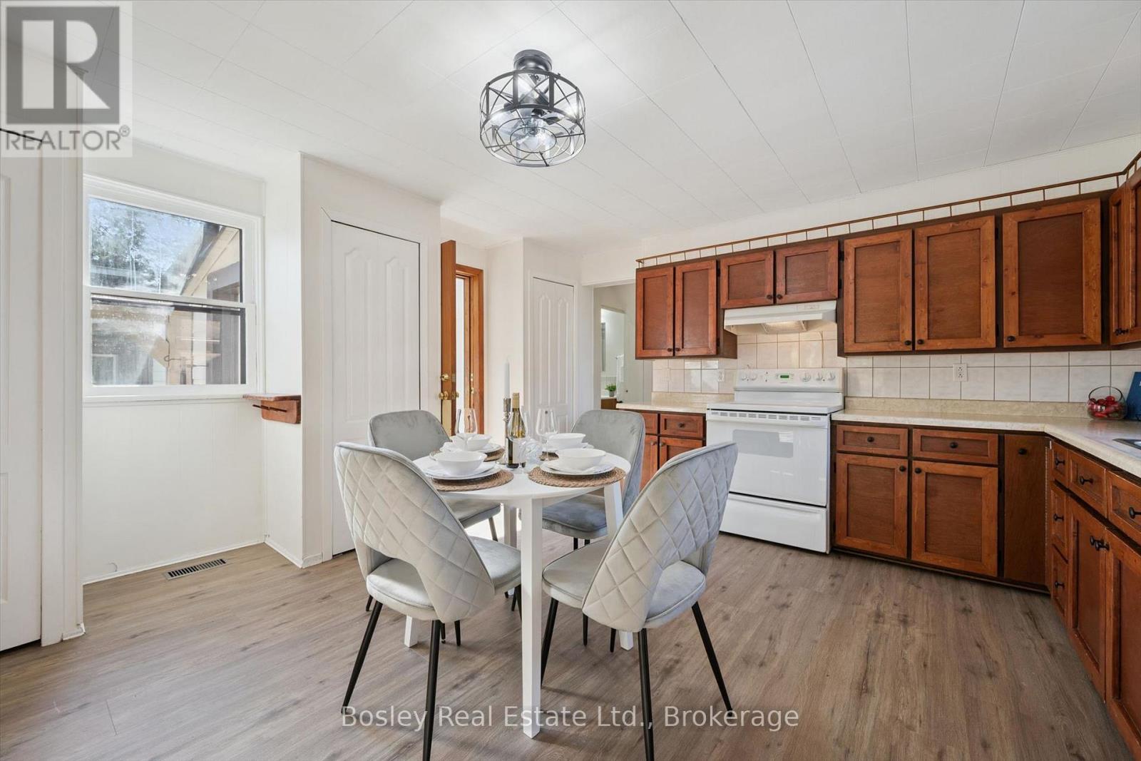 31 Jane Street Property Photo 10
