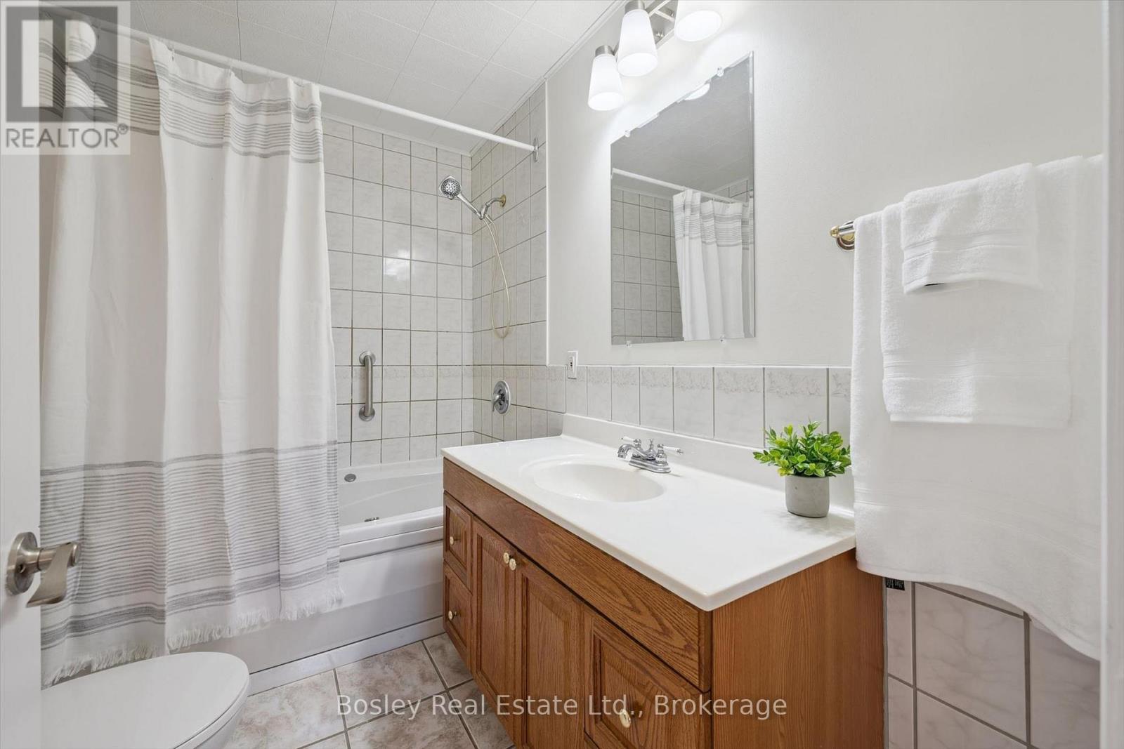 31 Jane Street Property Photo 12