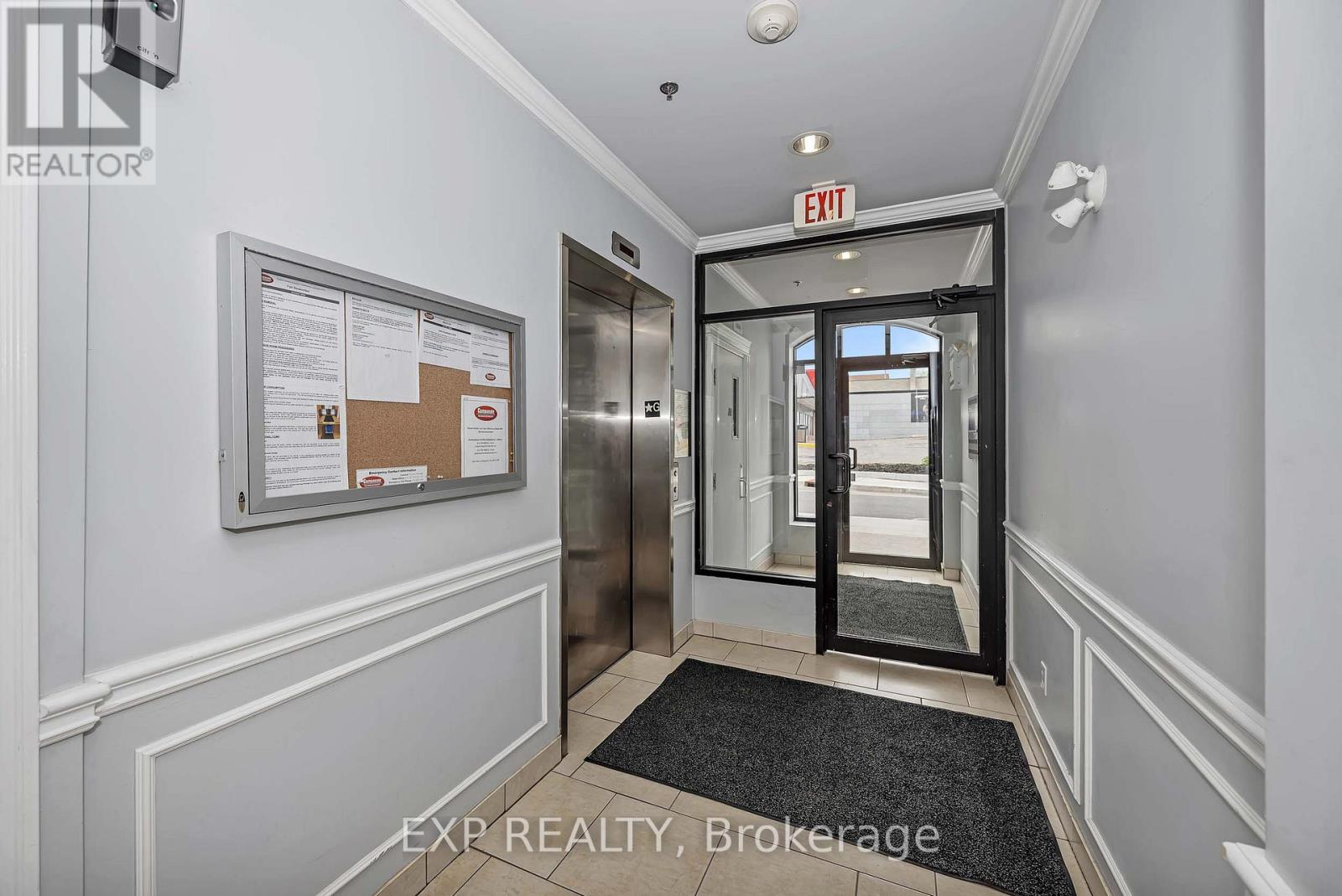 305 - 6 Grove Avenue Property Photo 7