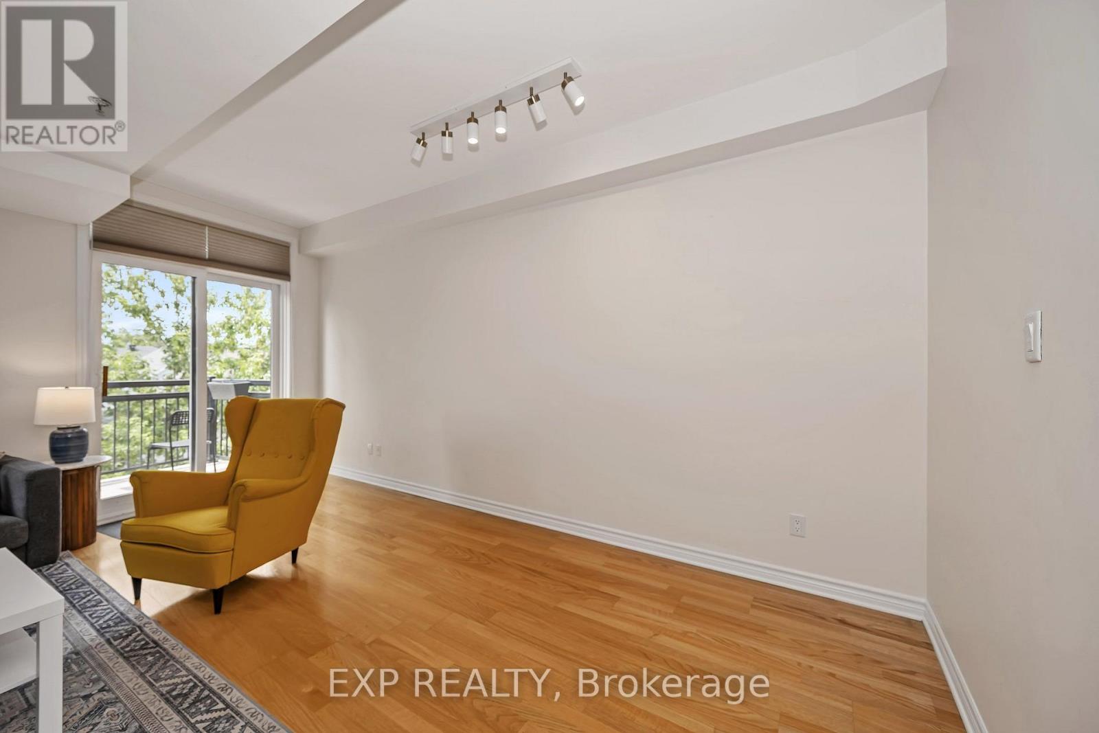 305 - 6 Grove Avenue Property Photo 18