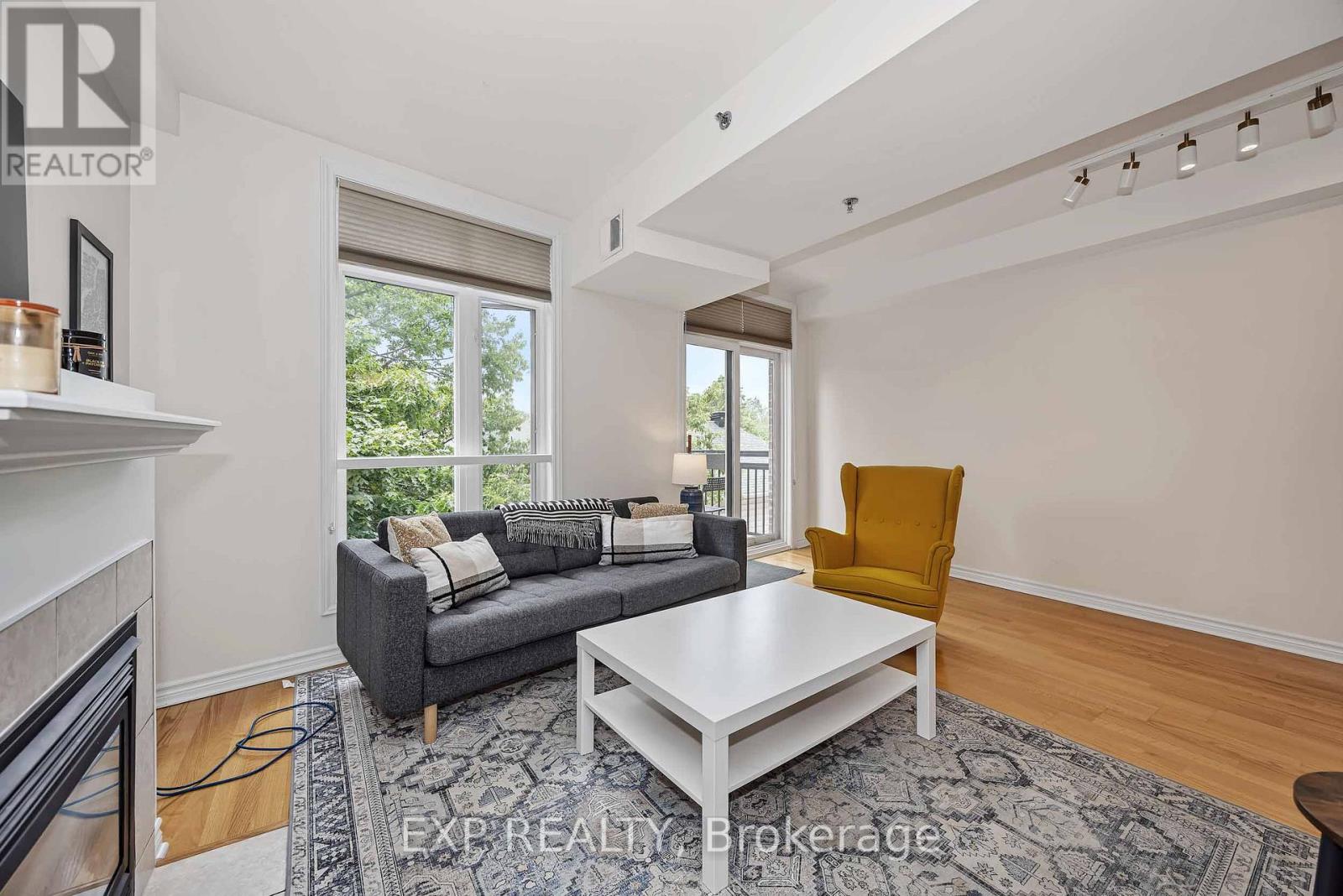 305 - 6 Grove Avenue Property Photo 24