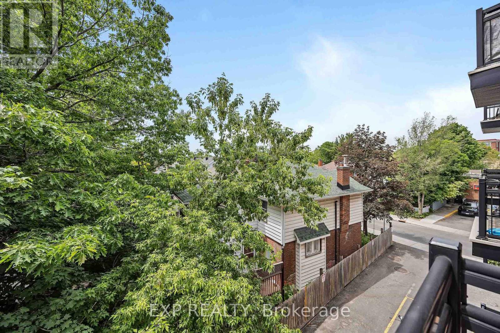 305 - 6 Grove Avenue Property Photo 27