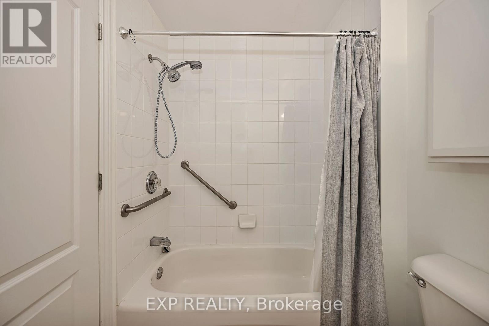 305 - 6 Grove Avenue Property Photo 34