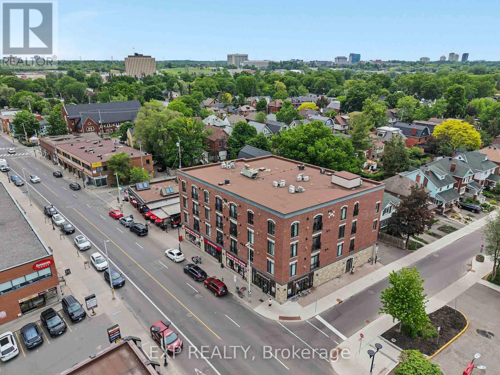 305 - 6 Grove Avenue Property Photo 38