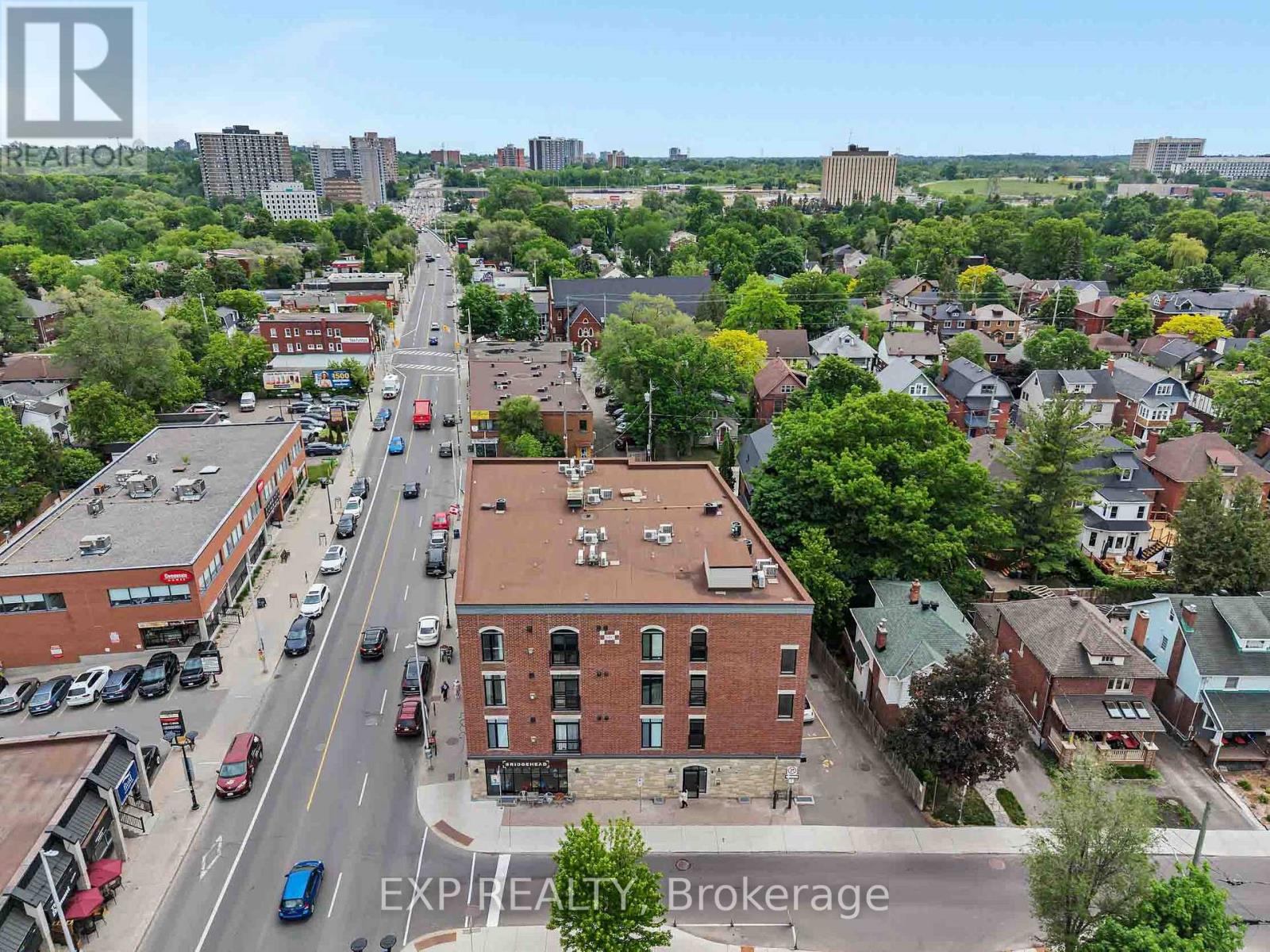 305 - 6 Grove Avenue Property Photo 40