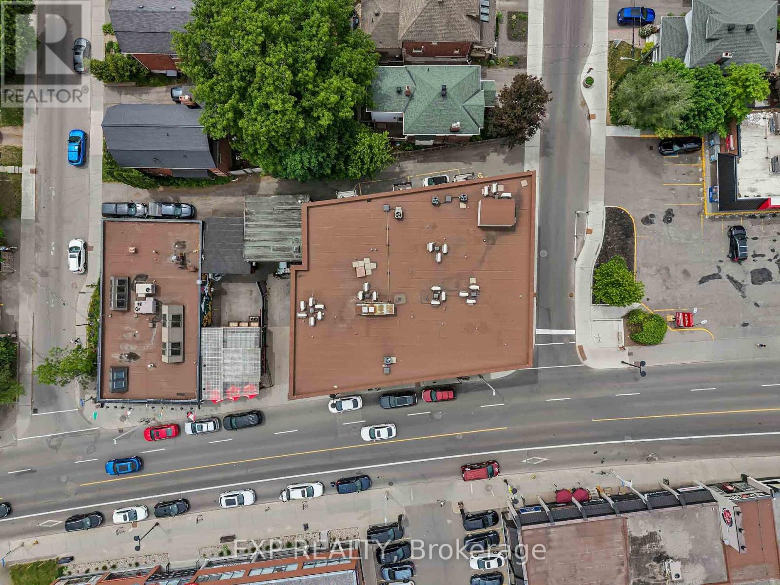 305 - 6 Grove Avenue Property Photo 45