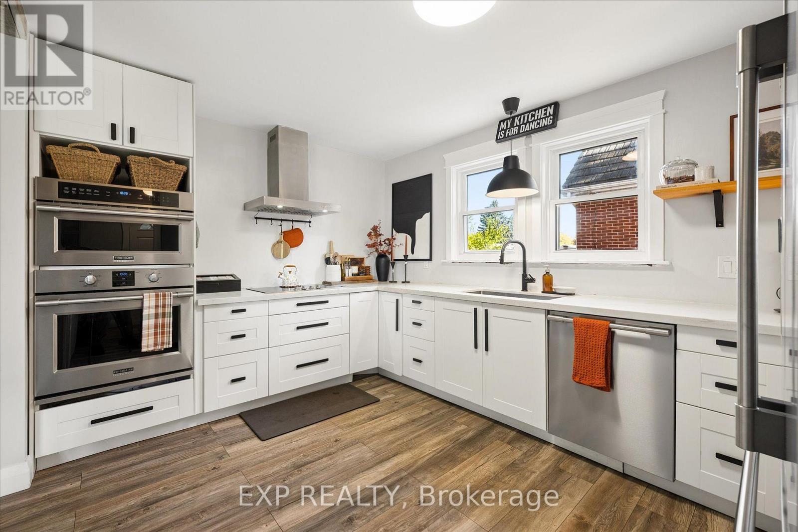 12 LAYTON STREET Property Photo 1