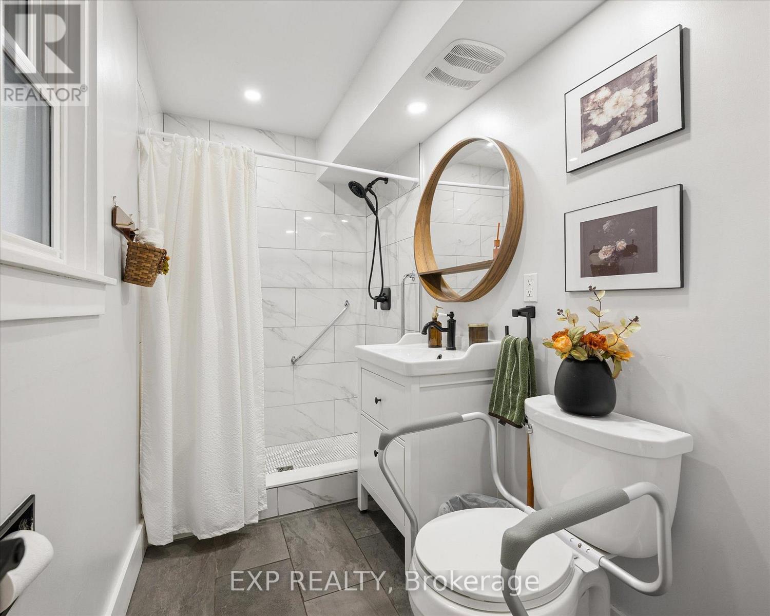 12 Layton Street Property Photo 15