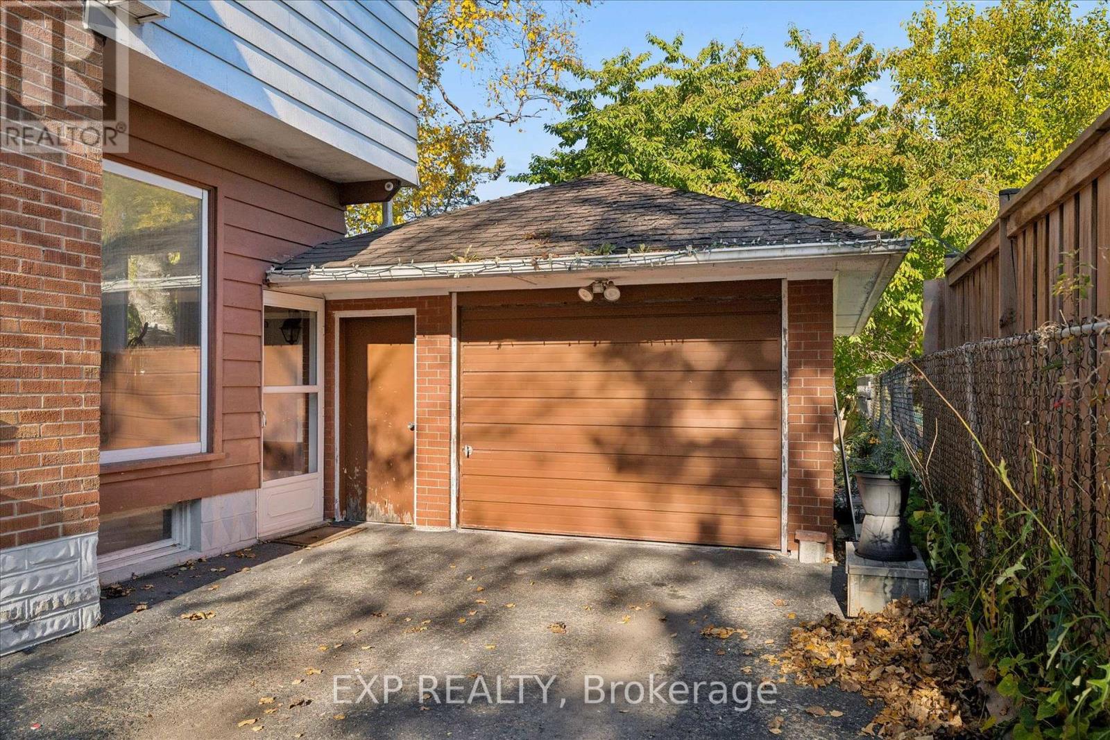 12 Layton Street Property Photo 30