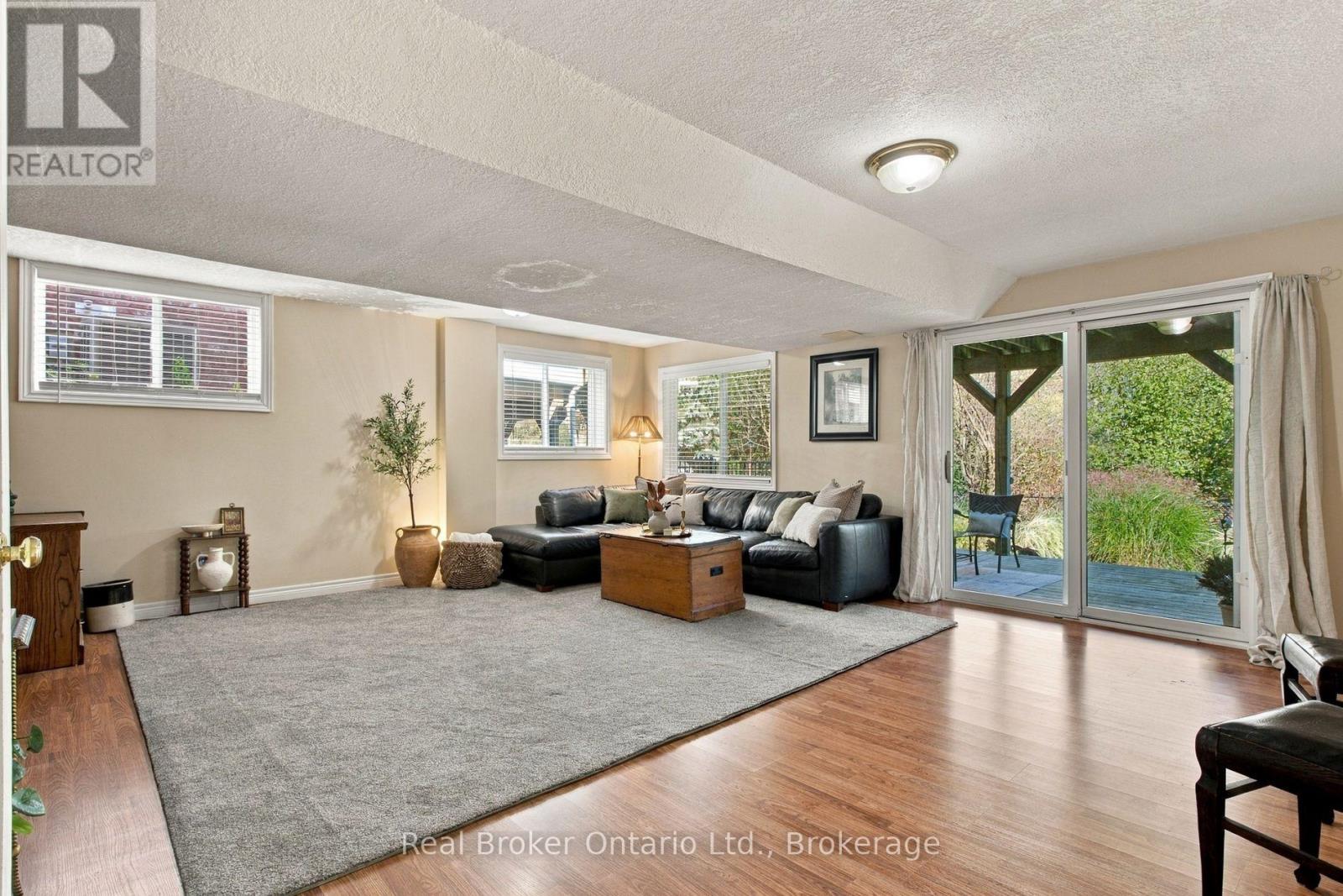 42 Fletcher Court Property Photo 27