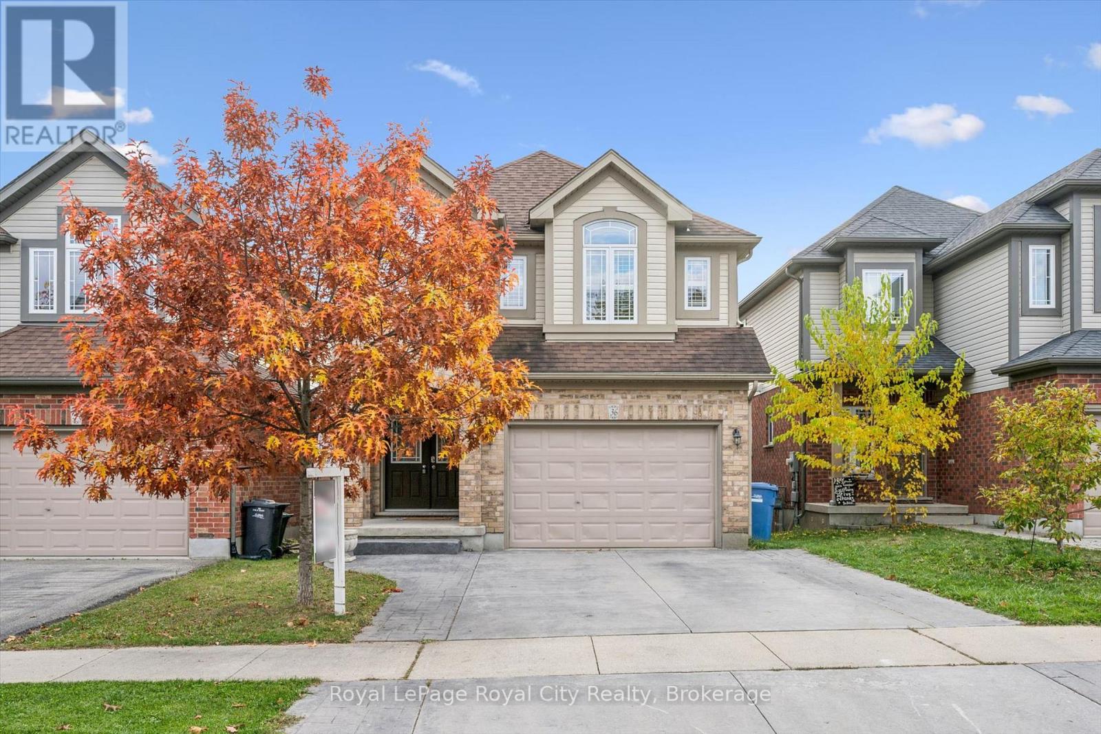 36 Oakes Crescent Property Photo 1