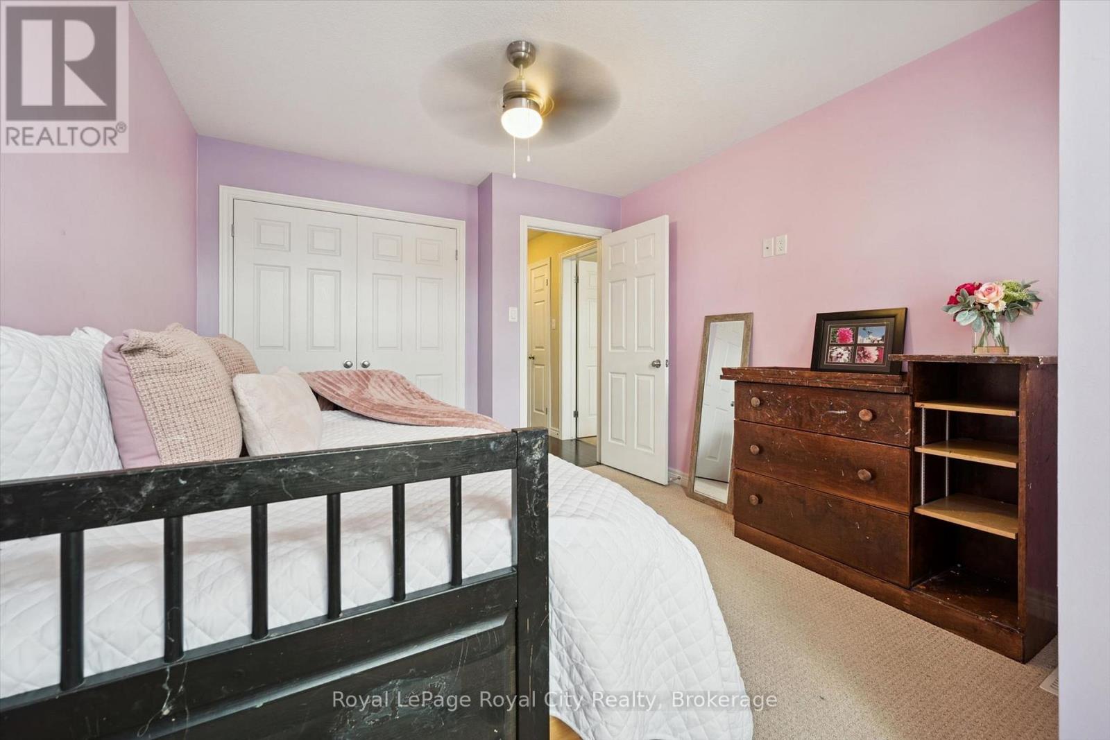 36 Oakes Crescent Property Photo 22