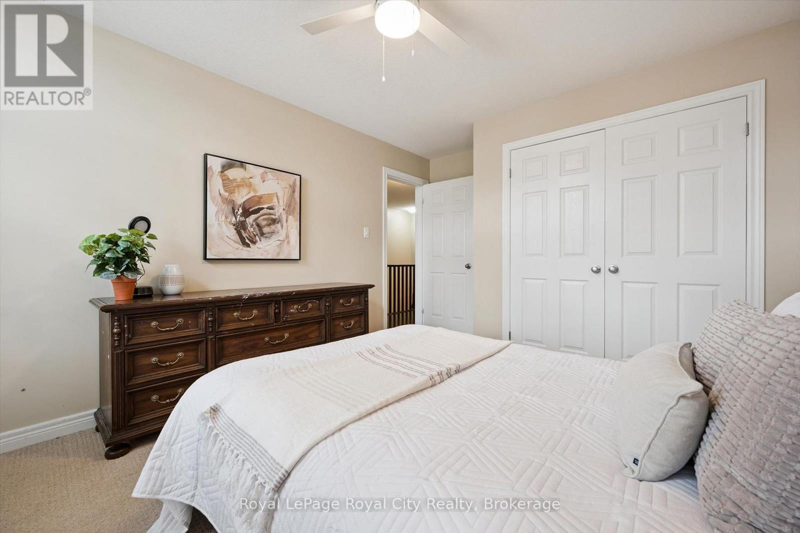 36 Oakes Crescent Property Photo 24