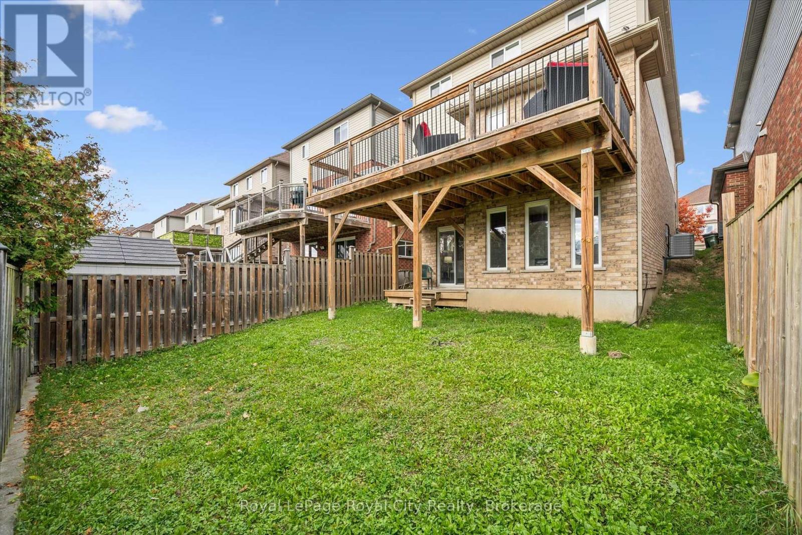 36 Oakes Crescent Property Photo 40