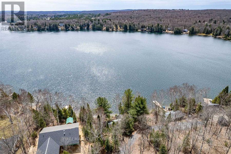 556 Homeland Drive Property Photo 3