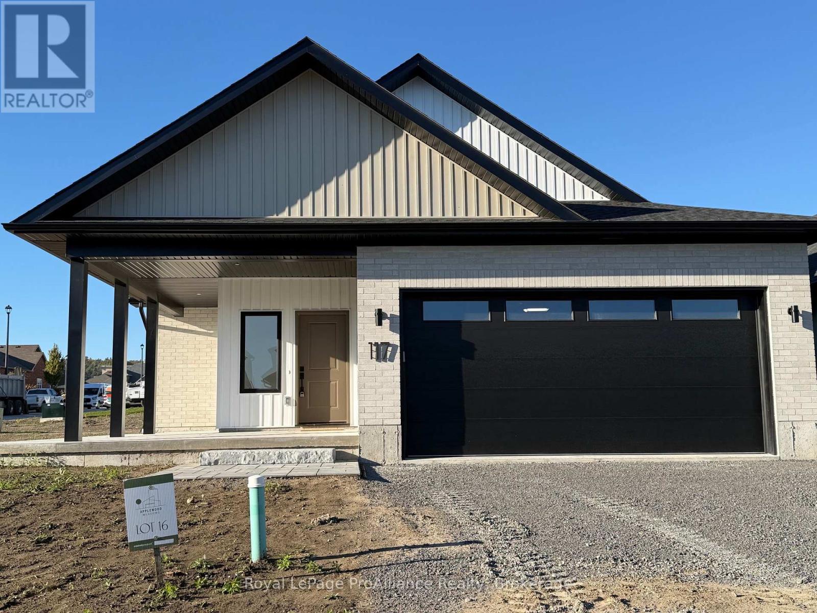 117 ROYAL GALA DRIVE Property Photo 1