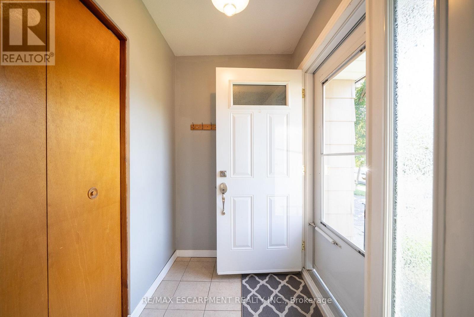 30 Lida Street Property Photo 4