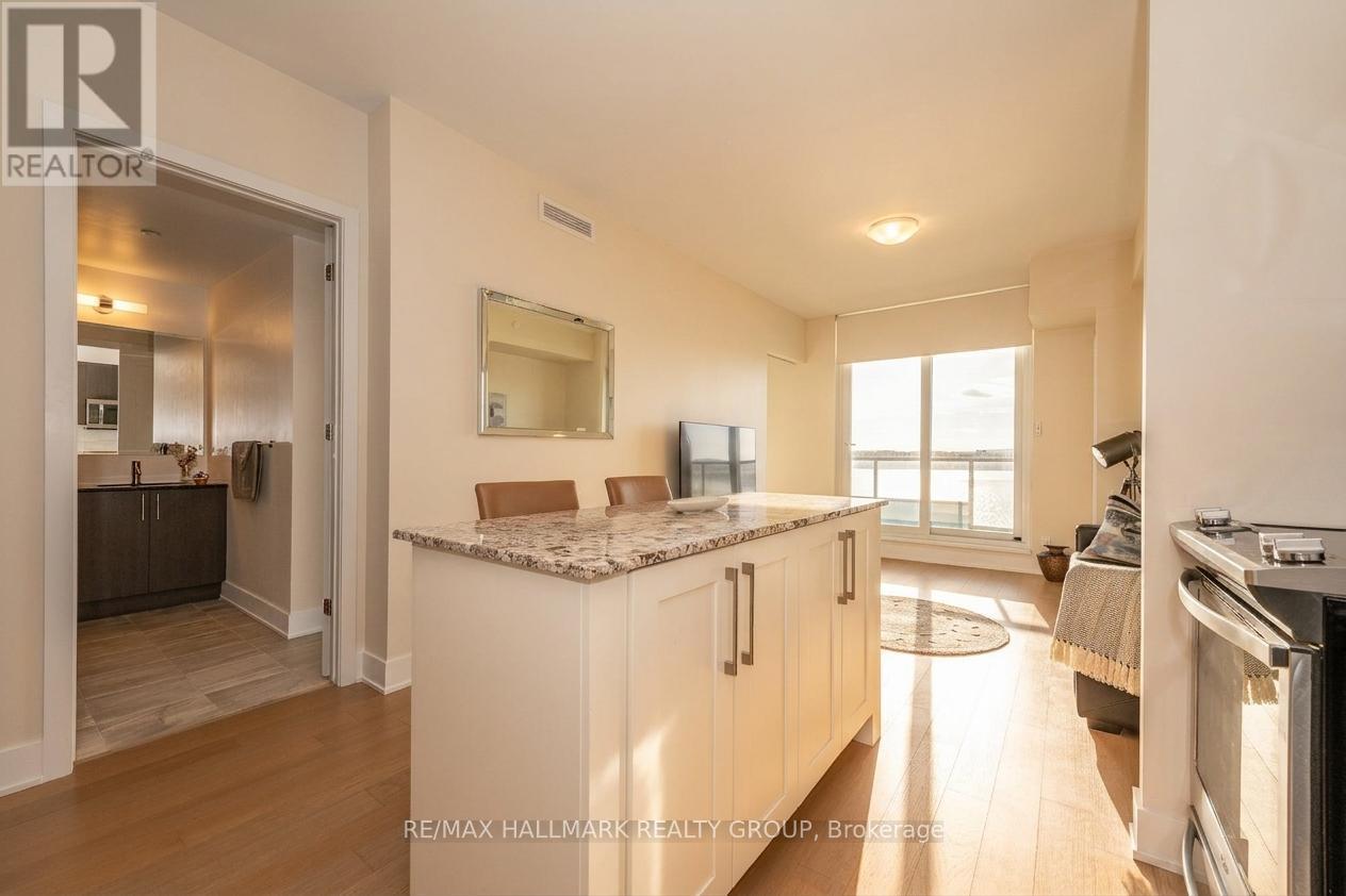 1004 - 485 Richmond Road Property Photo 16