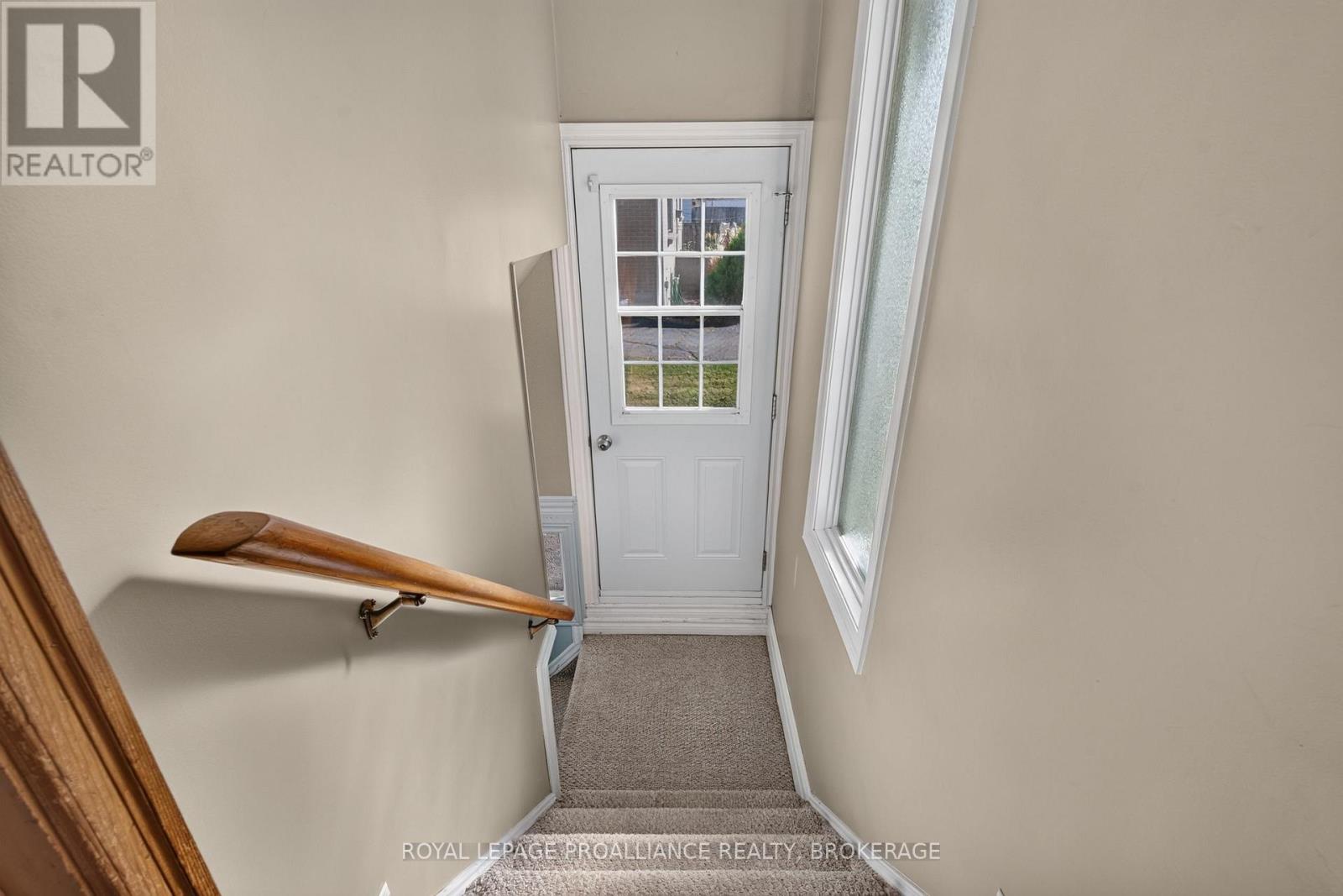 9 Henry Crescent Property Photo 21