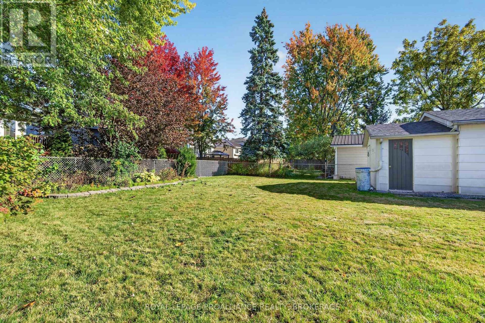 9 Henry Crescent Property Photo 36