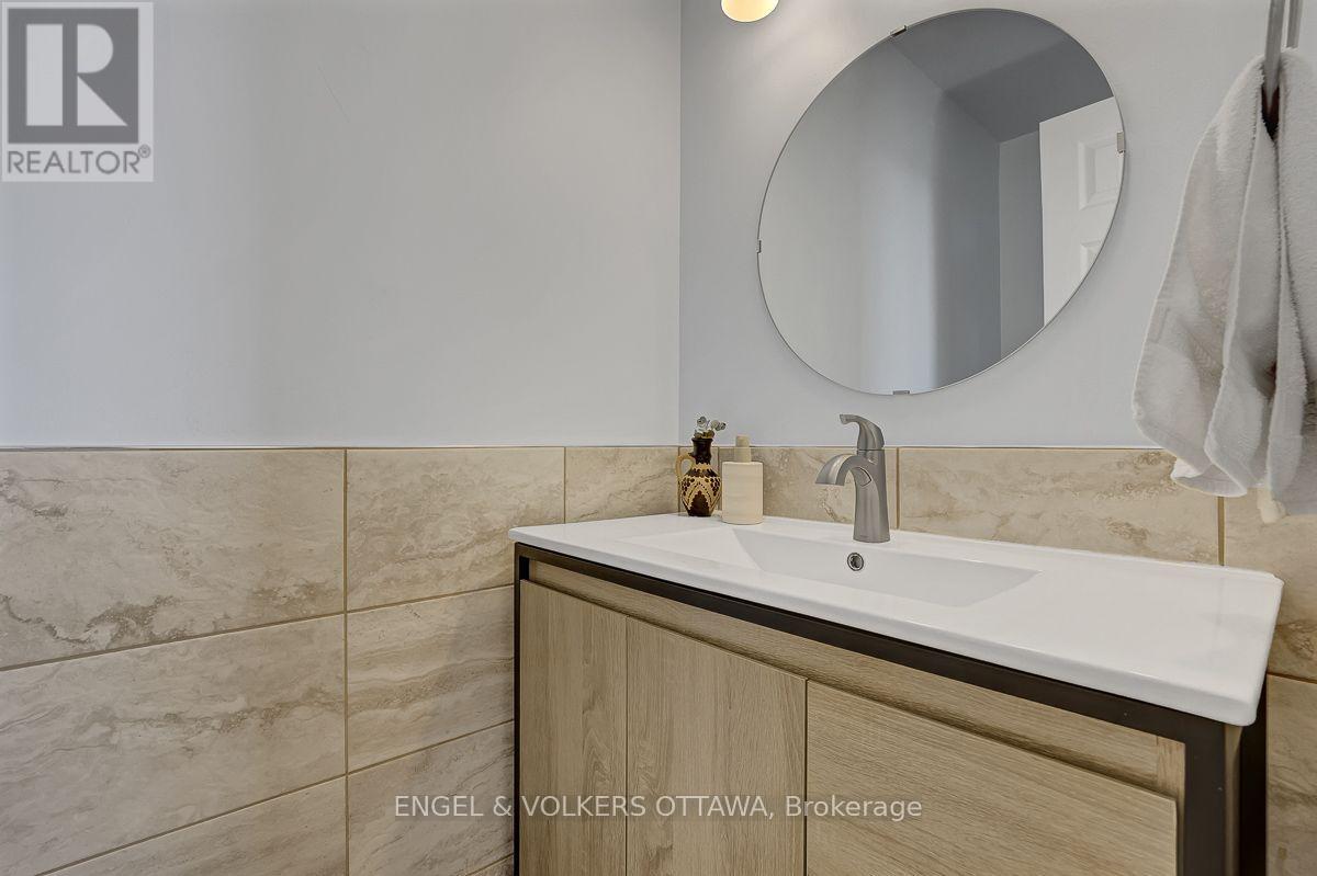 2111 - 665 Bathgate Drive Property Photo 12