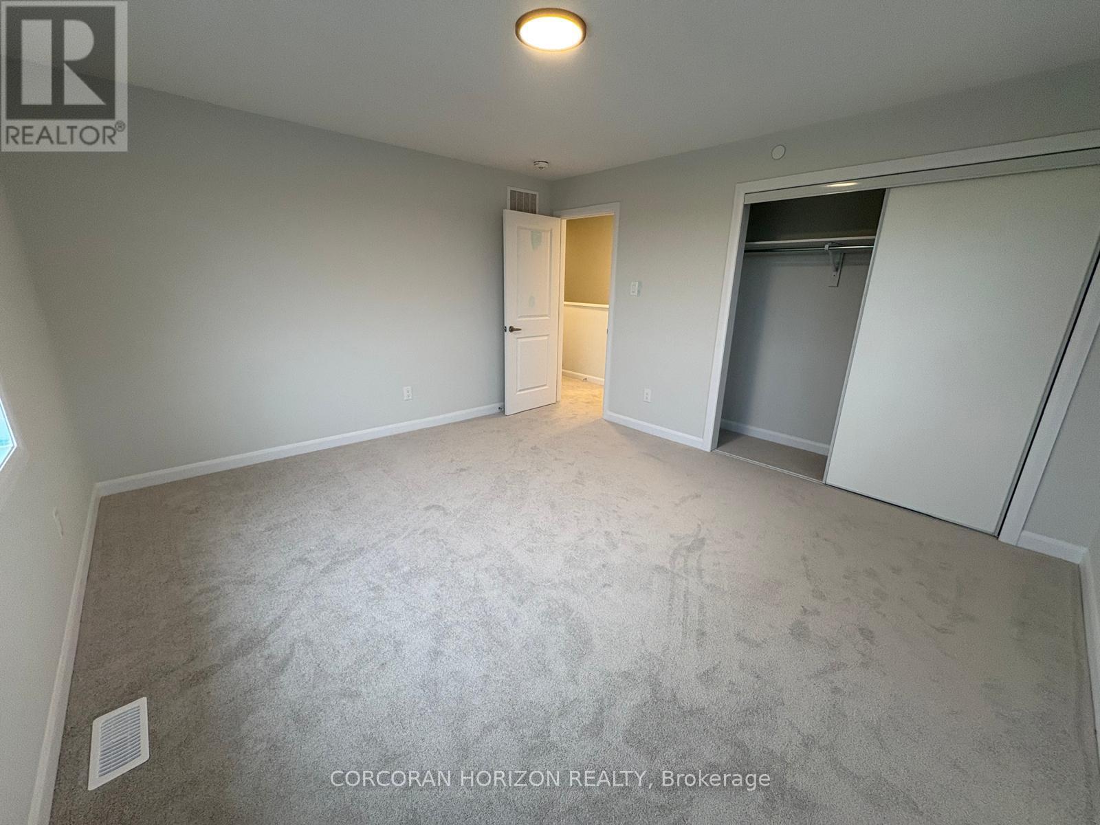 23 - 1001 Glenroy Gilbert Drive Property Photo 13