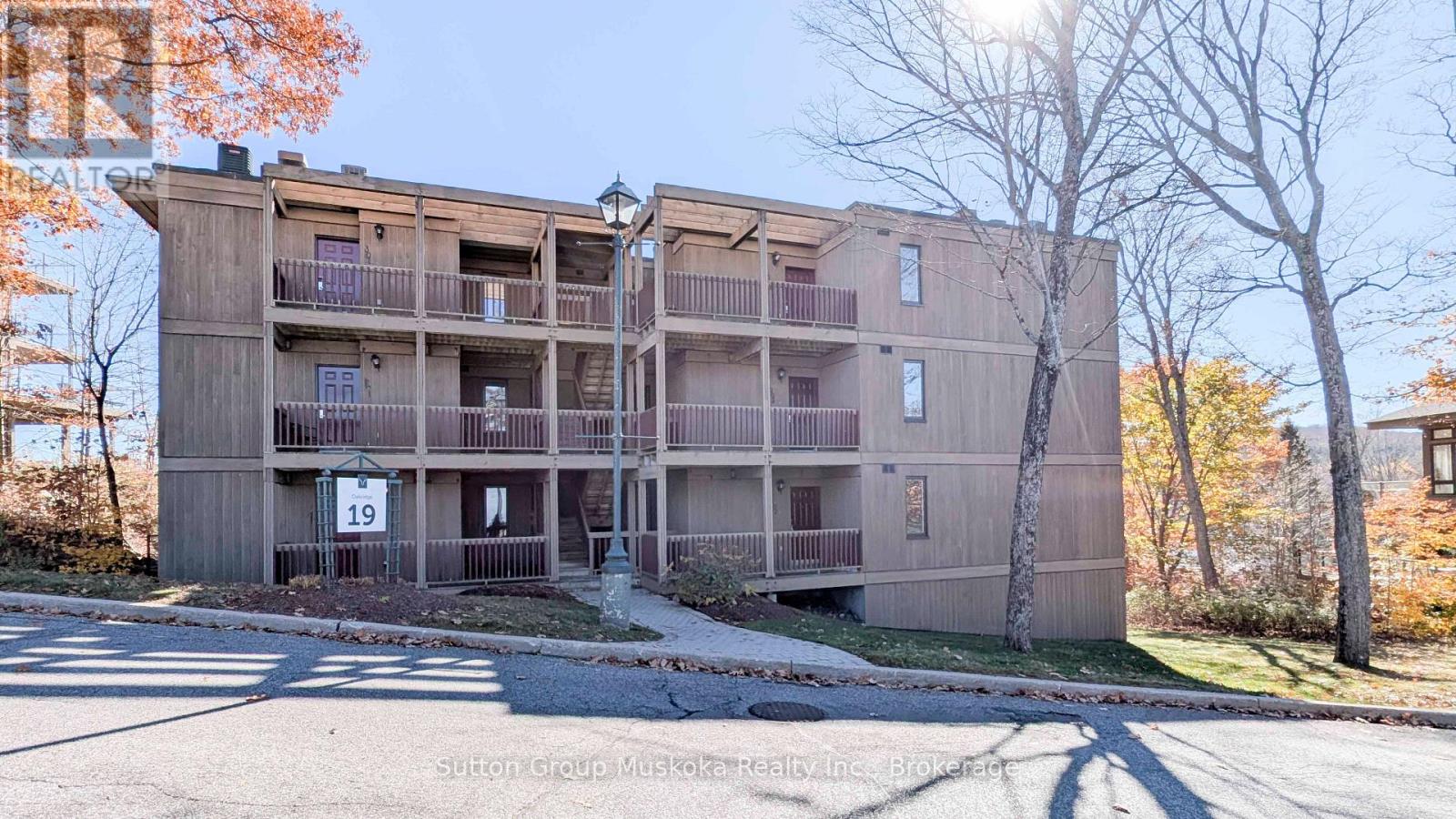 302 - 19 Oakridge - Deerhurst Drive Property Photo 16