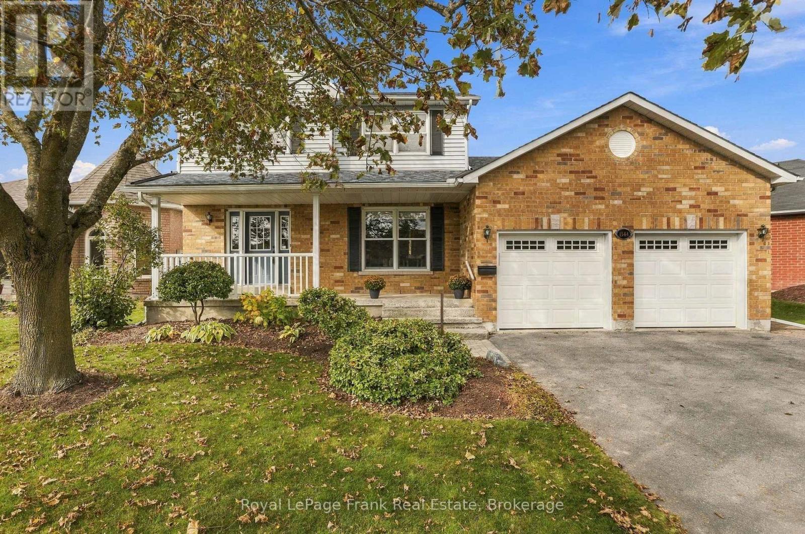 1544 Glenforest Crescent Property Photo 1