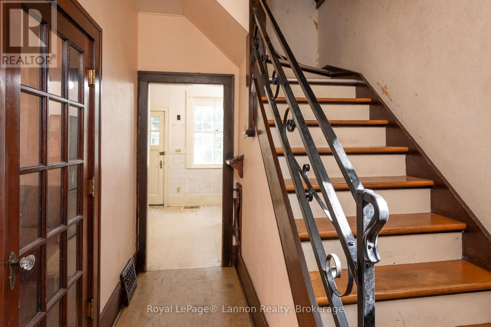 42 Gordon Avenue Property Photo 21