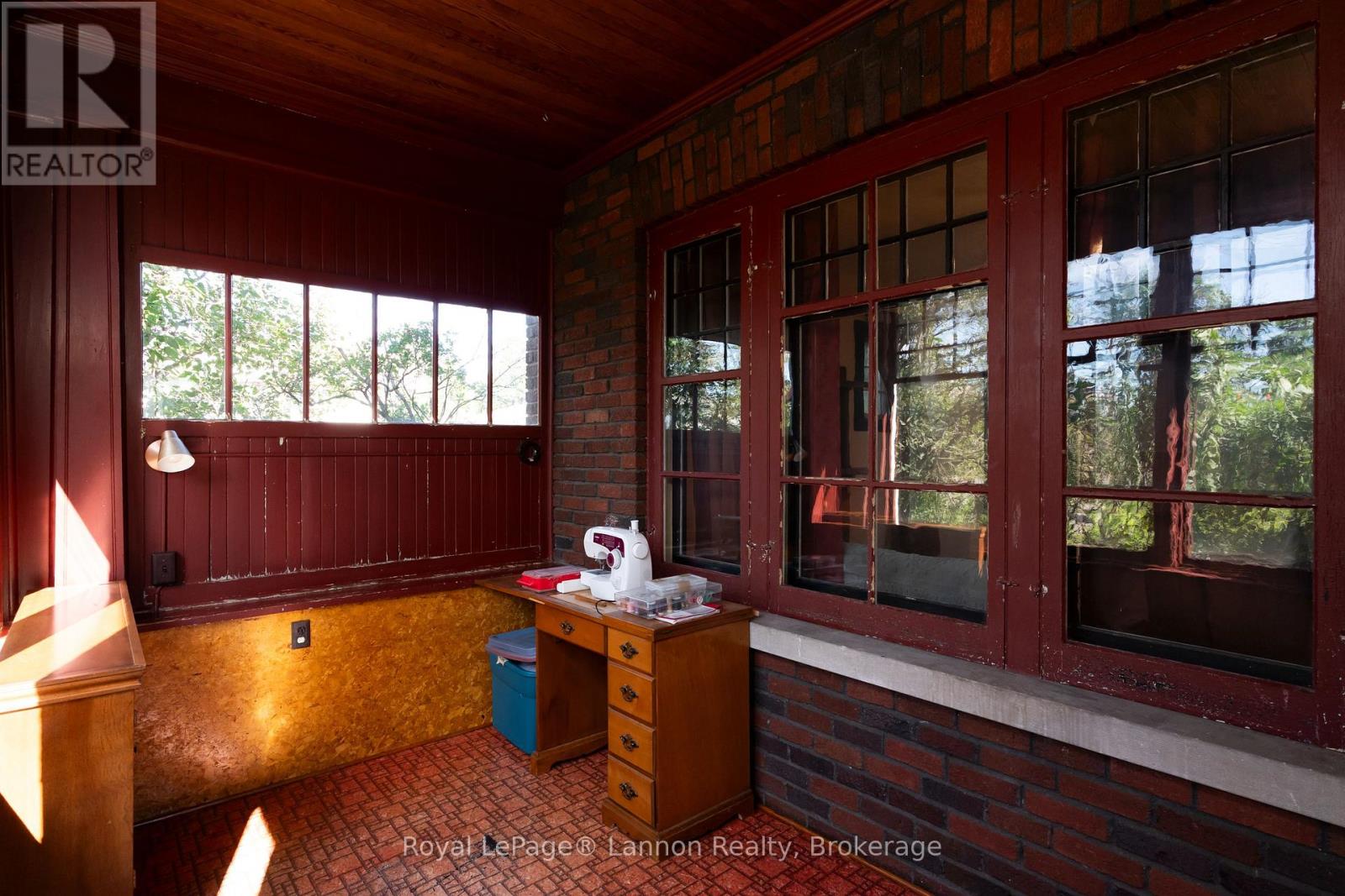 42 Gordon Avenue Property Photo 31