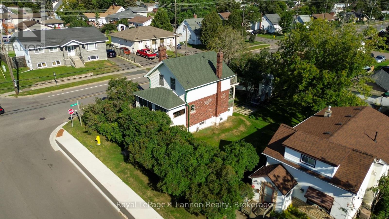 42 Gordon Avenue Property Photo 38