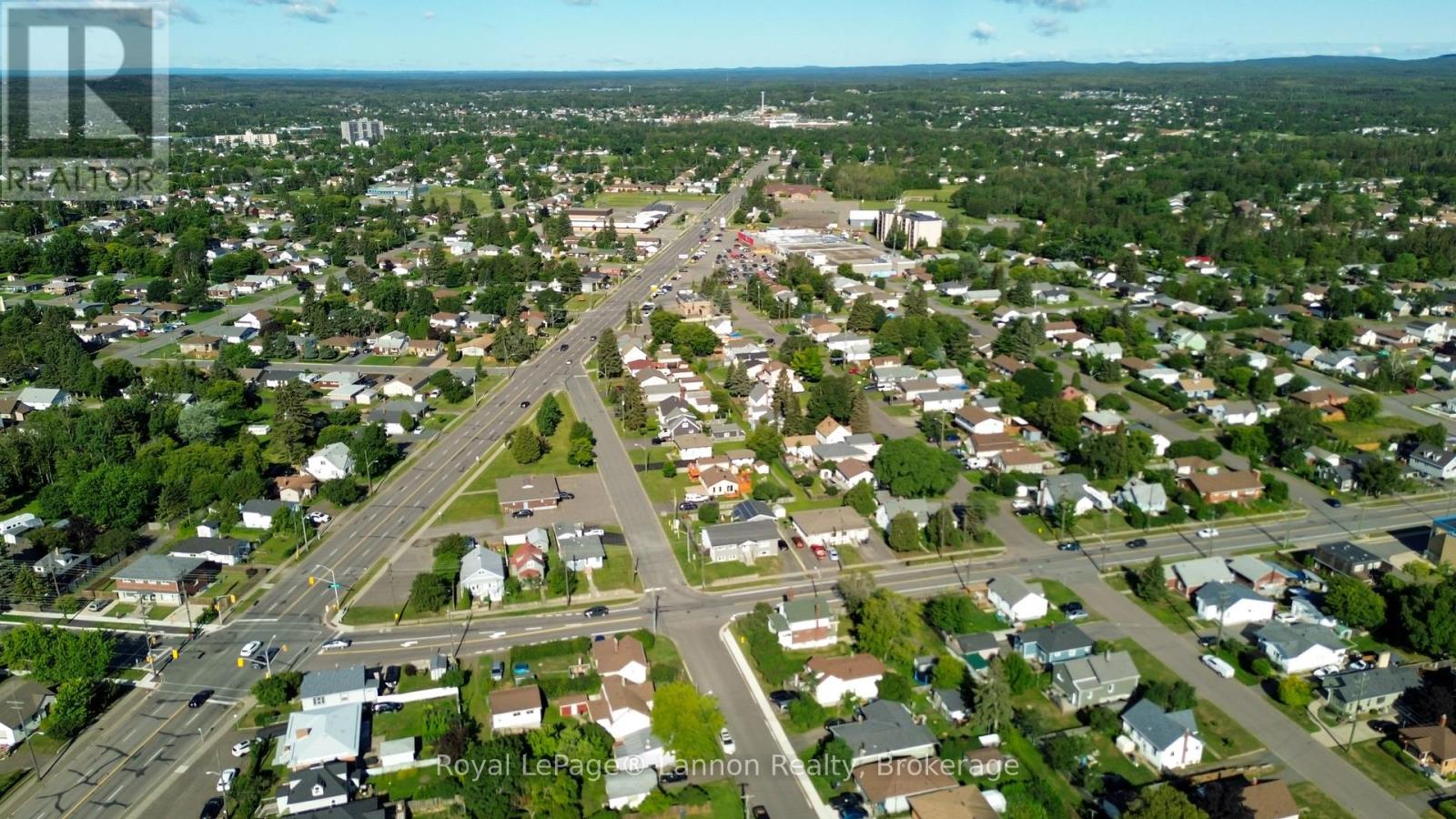 42 Gordon Avenue Property Photo 41