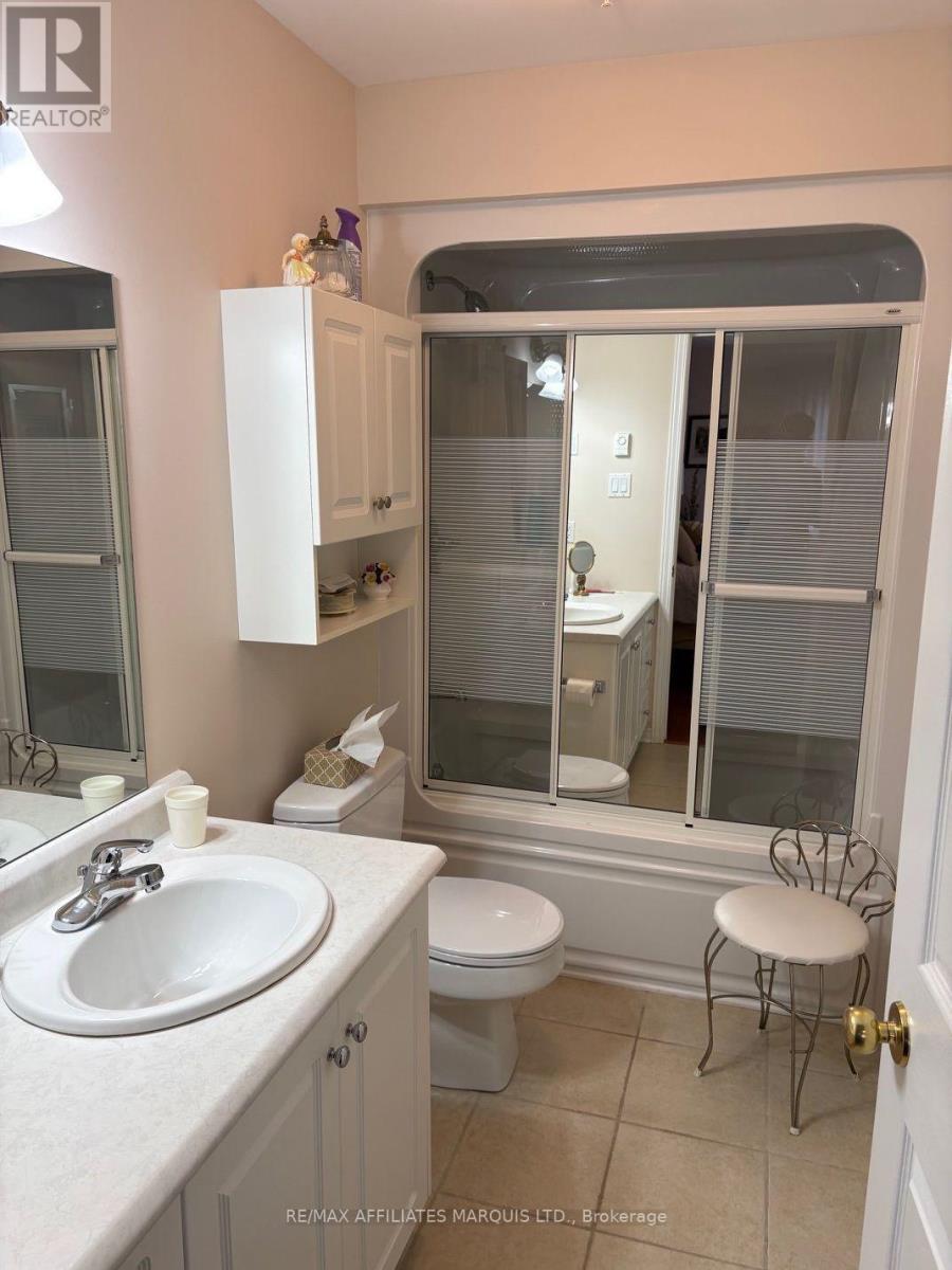 2 - 321 Water Street W Property Photo 26