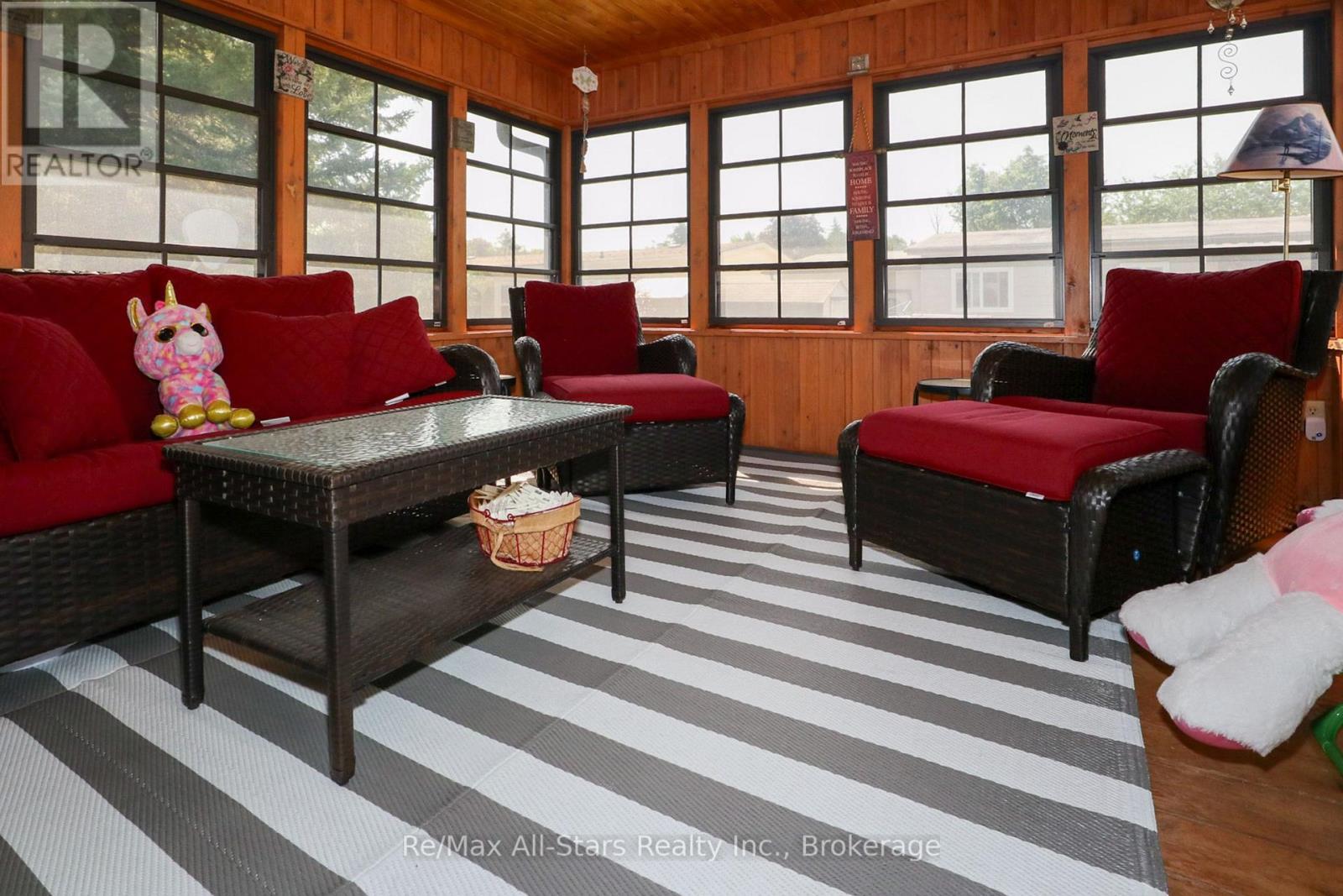 7 Cedar Street Property Photo 2