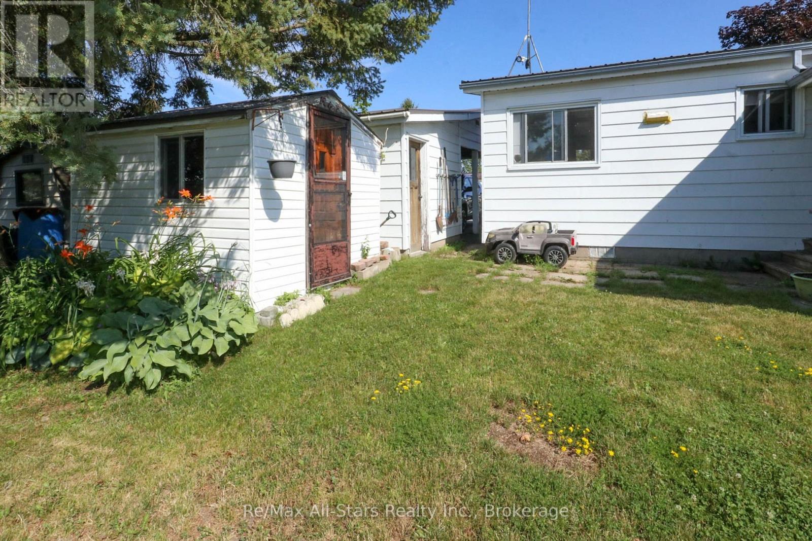 7 Cedar Street Property Photo 13