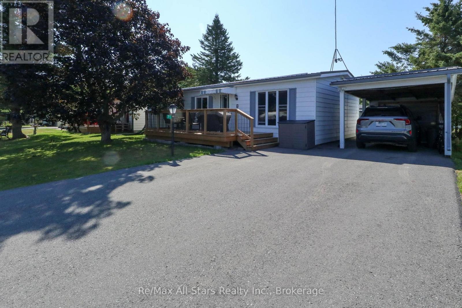 7 Cedar Street Property Photo 15