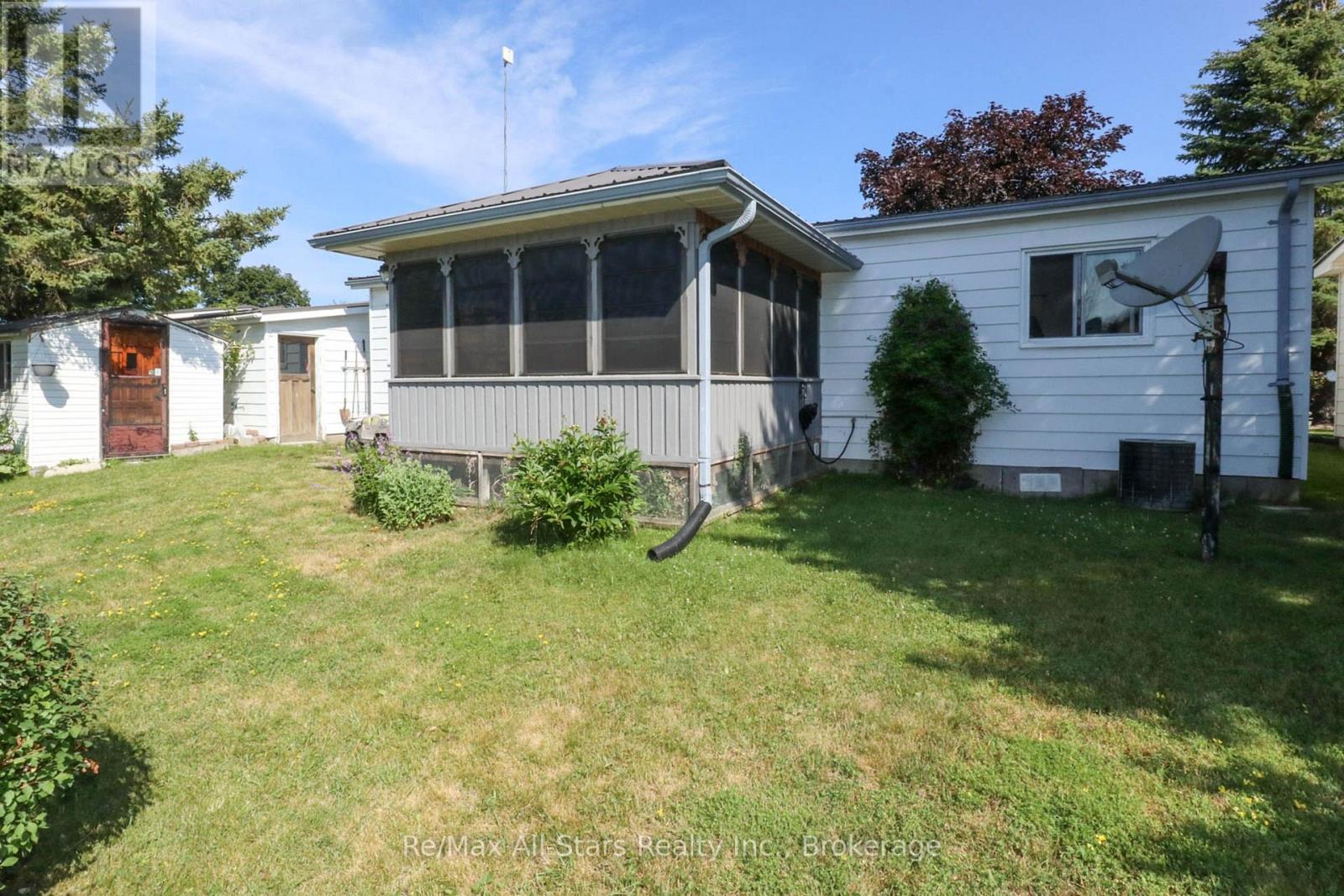 7 Cedar Street Property Photo 18