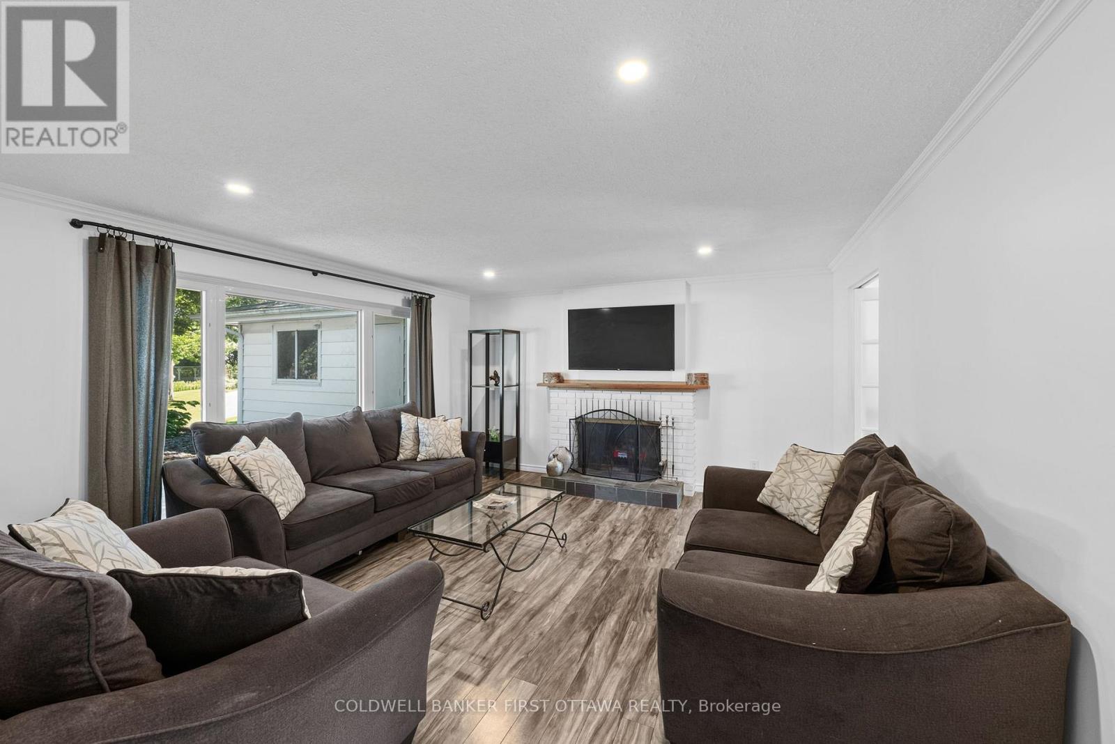 12 Bradgate Drive Property Photo 6