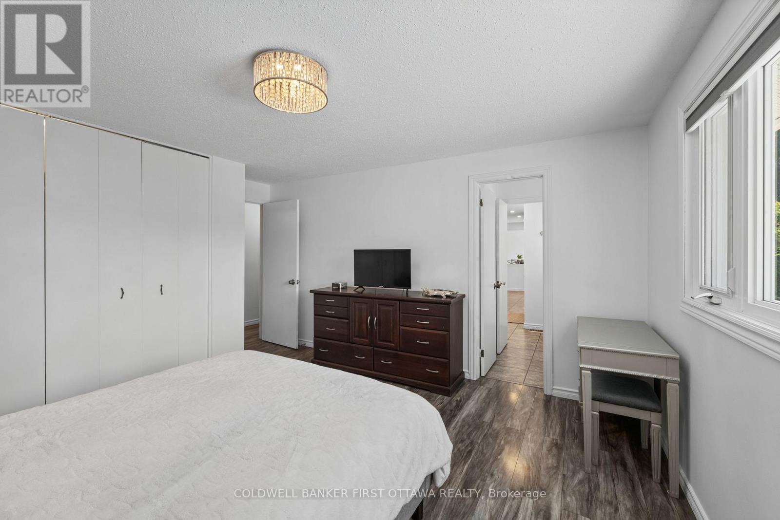 12 Bradgate Drive Property Photo 20